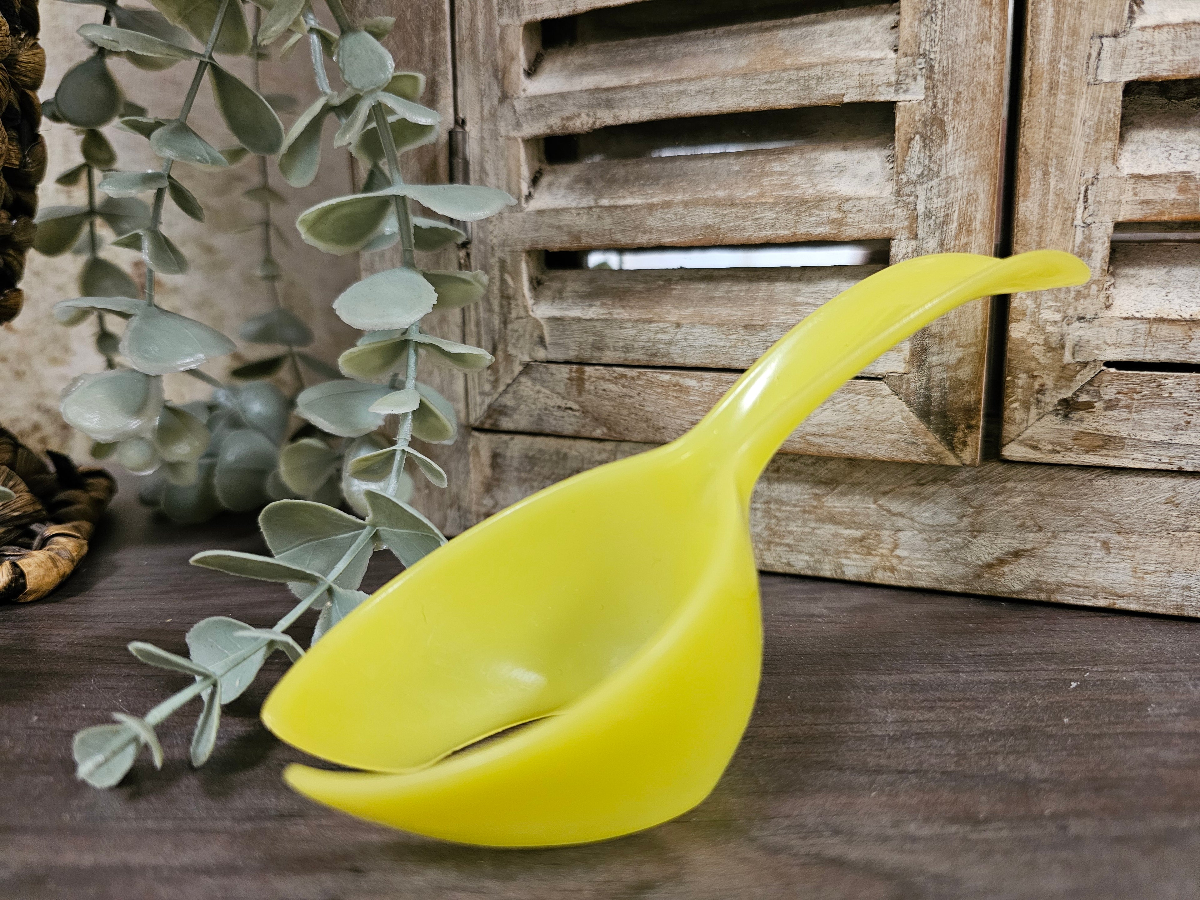 Tupperware gele eierlepel