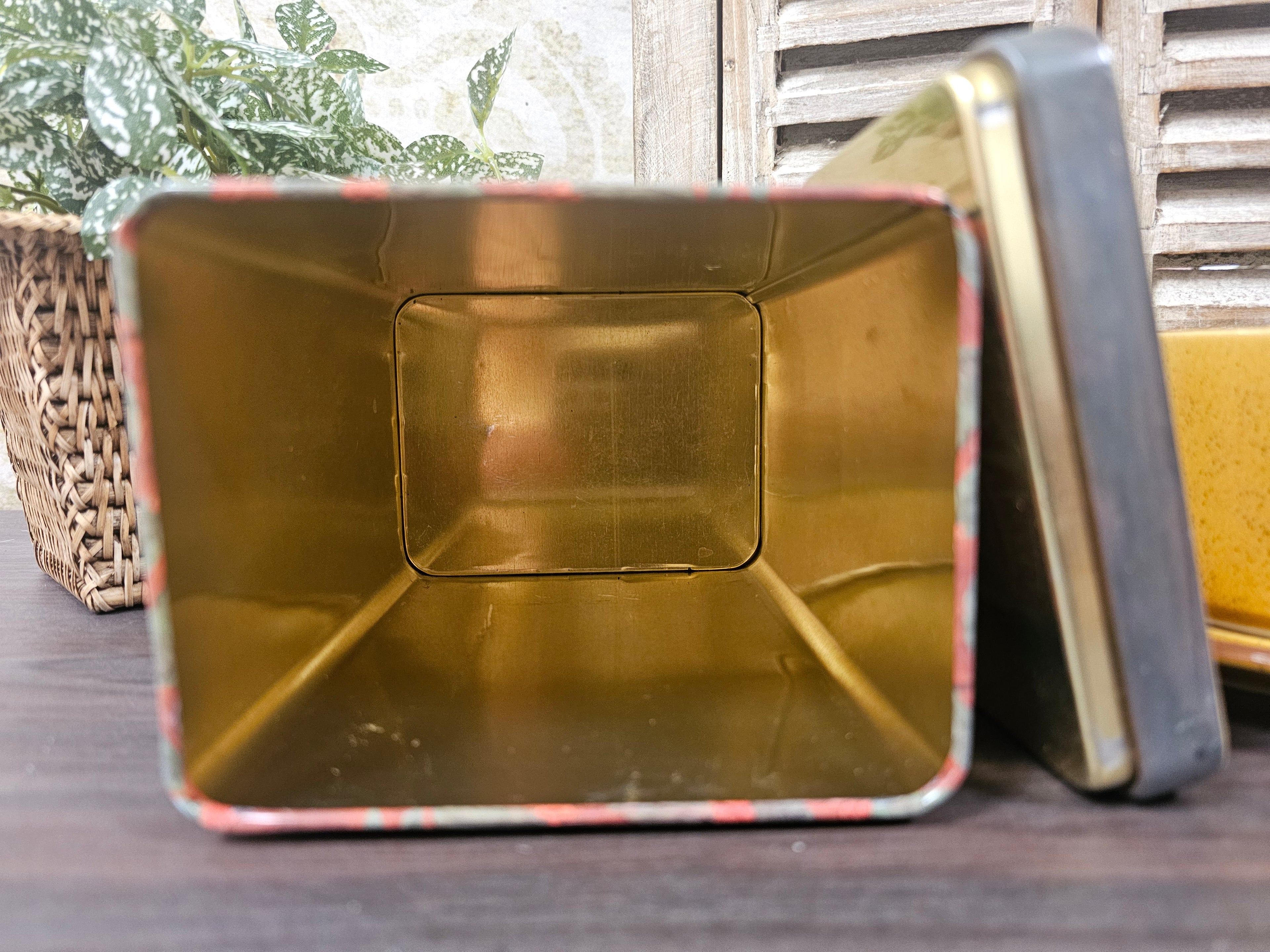 Douwe Egberts koffieblik vintage illustraties met tekst rondom