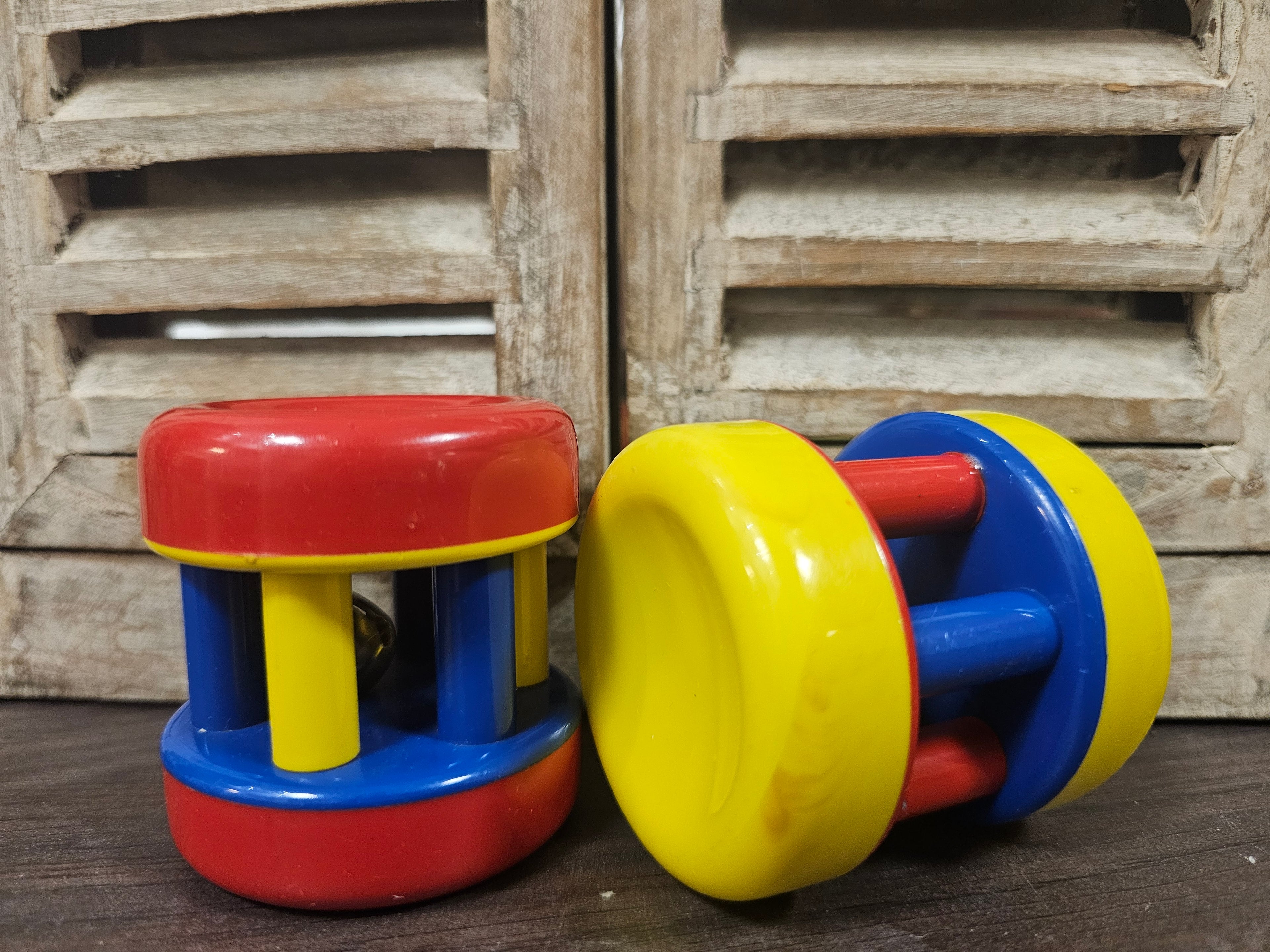 Ambi Toys bell roller rammelaar