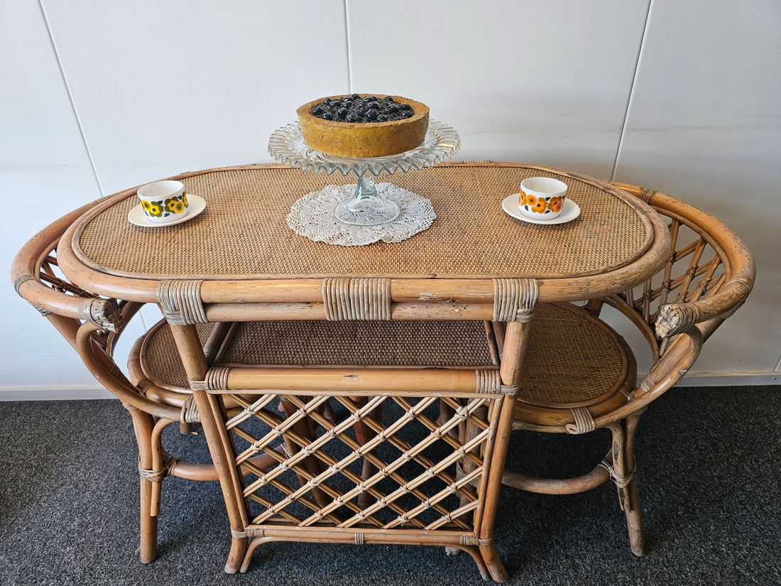 Bistroset rotan tafel met stoelen