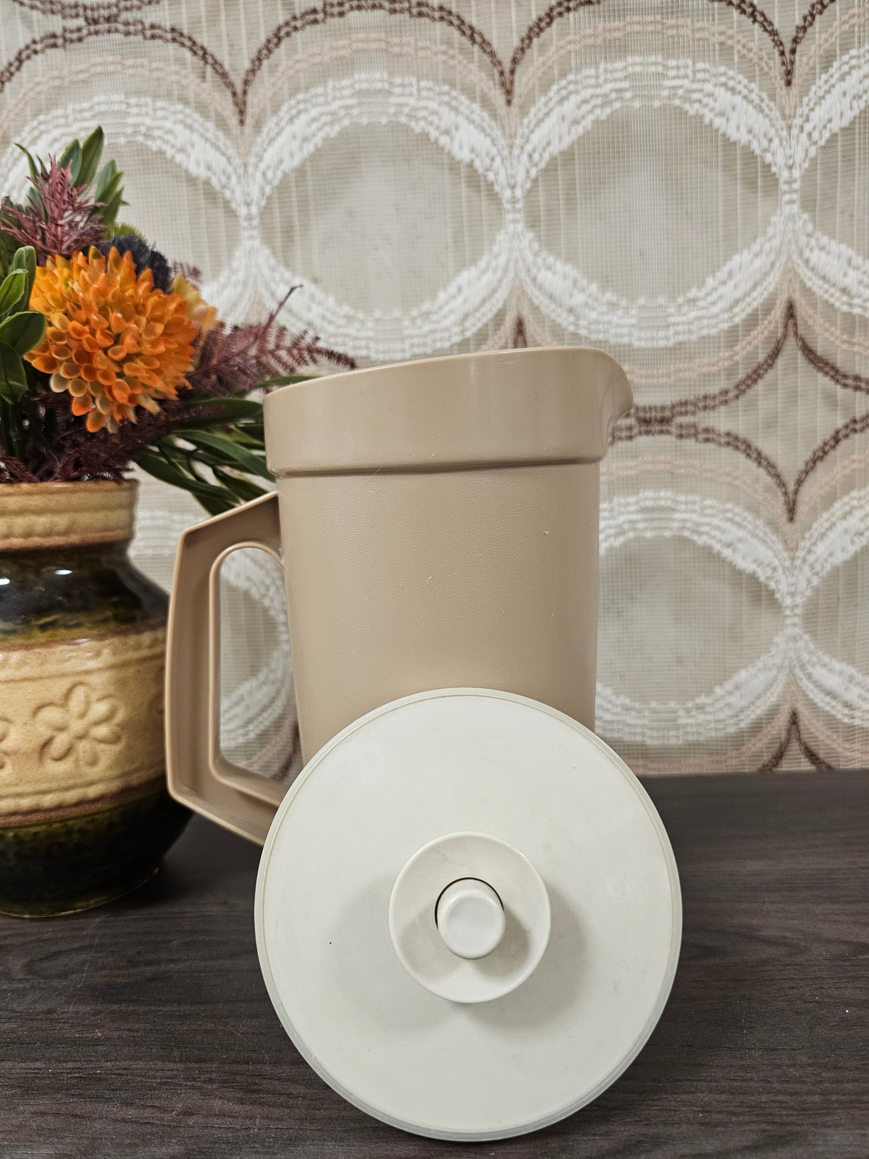 Tupperware sap / water kan beige