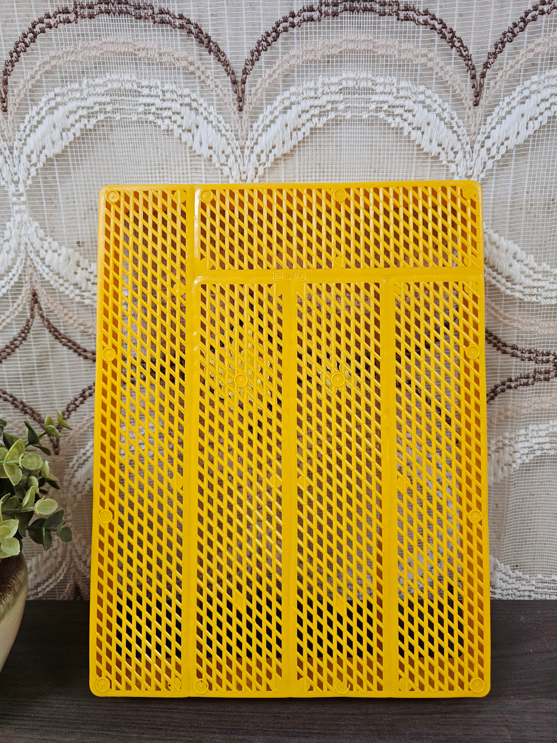 Oranje vintage kunststof bestekmand