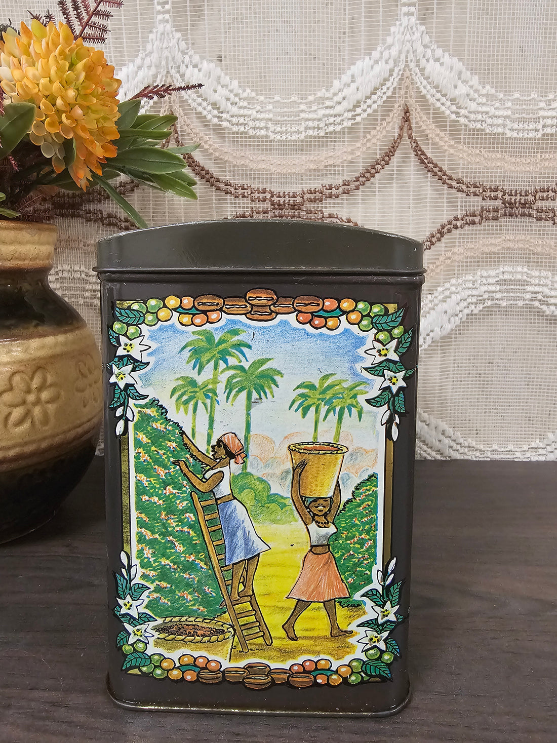 De Gruyter koffie blik bruin groen