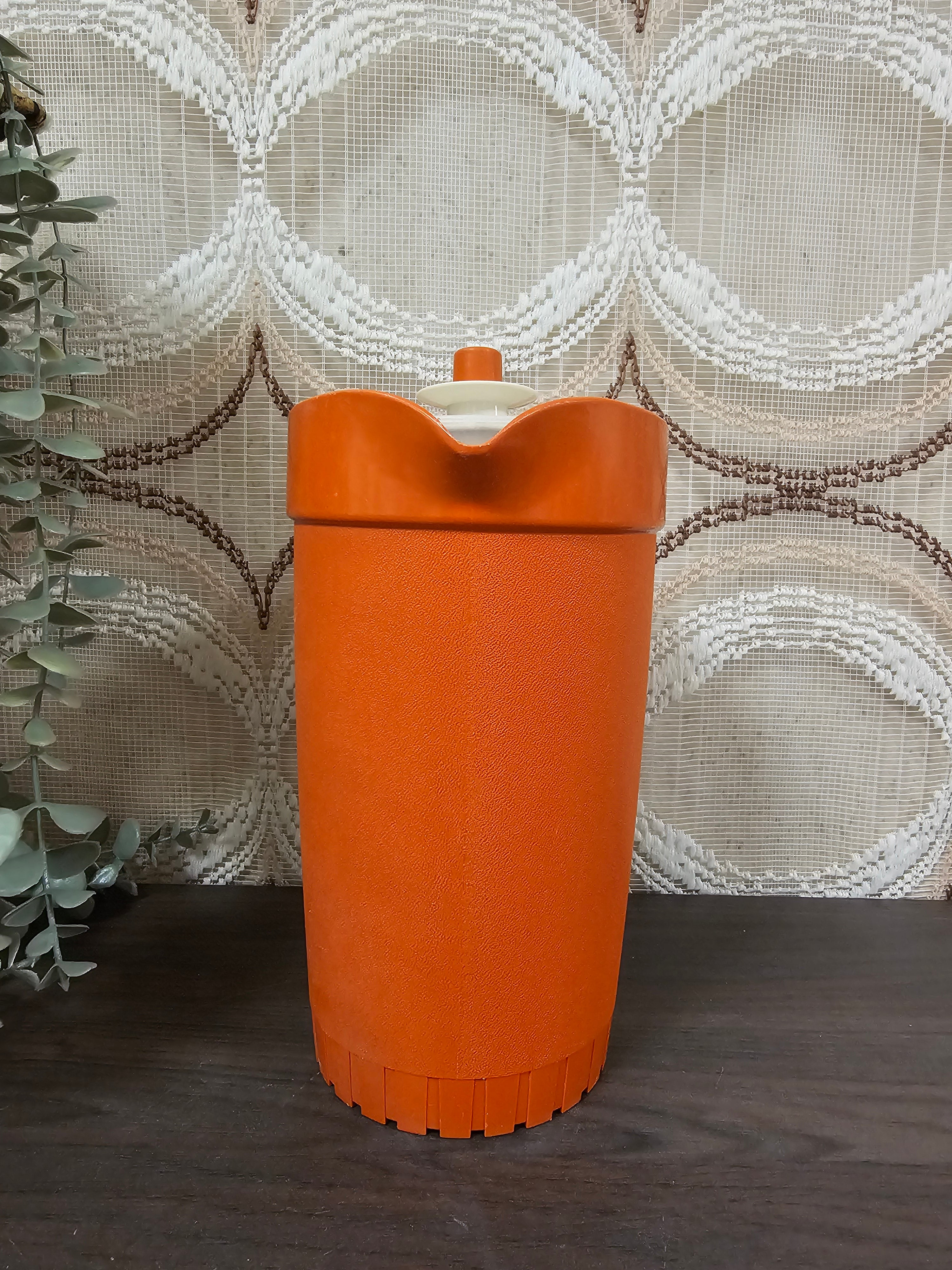 Tupperware roestbruine sap kan