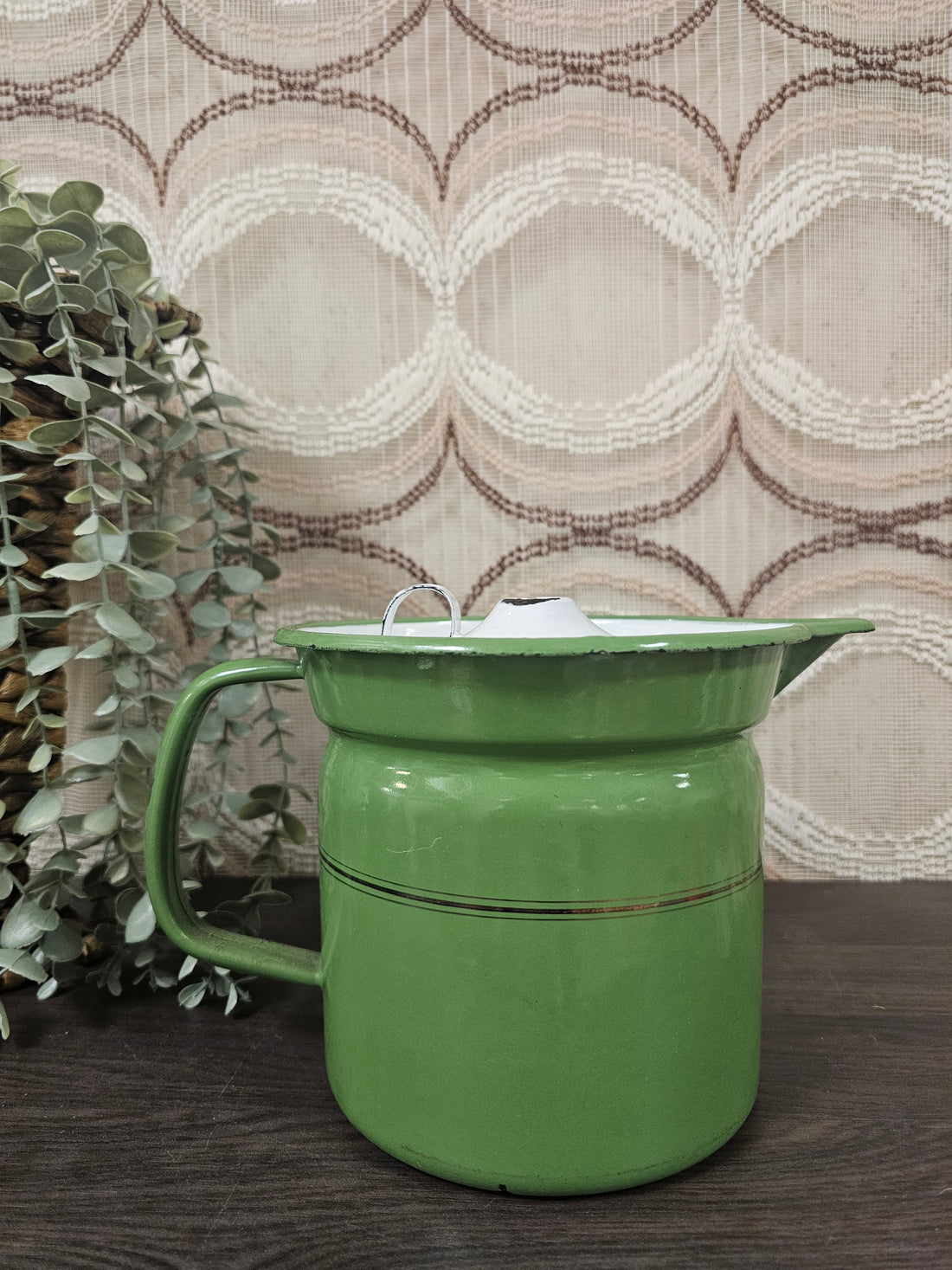 Emaille melkkoker reseda groen gouden bies - jaren 60
