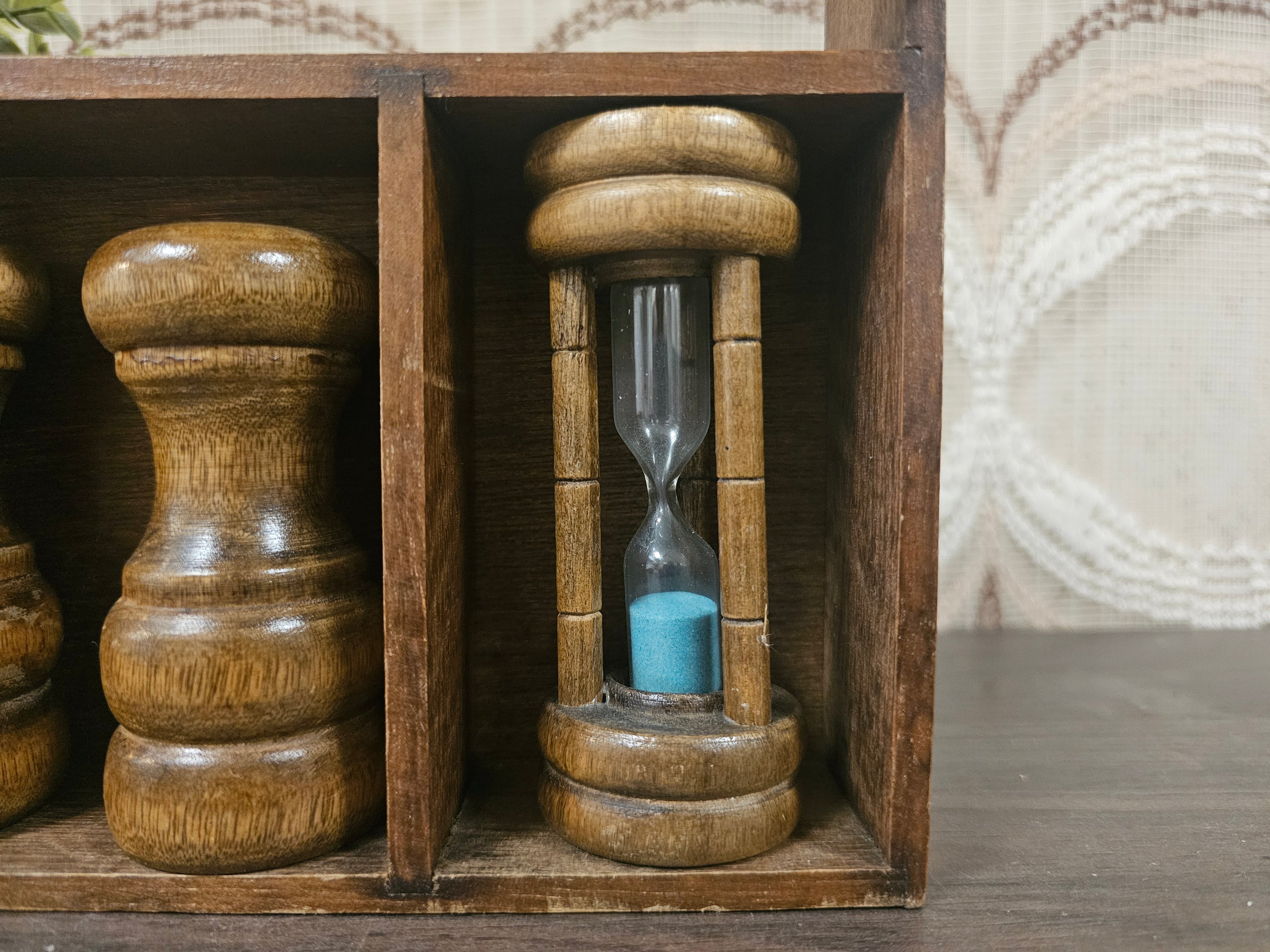Houten keukenrek peper zout zandloper