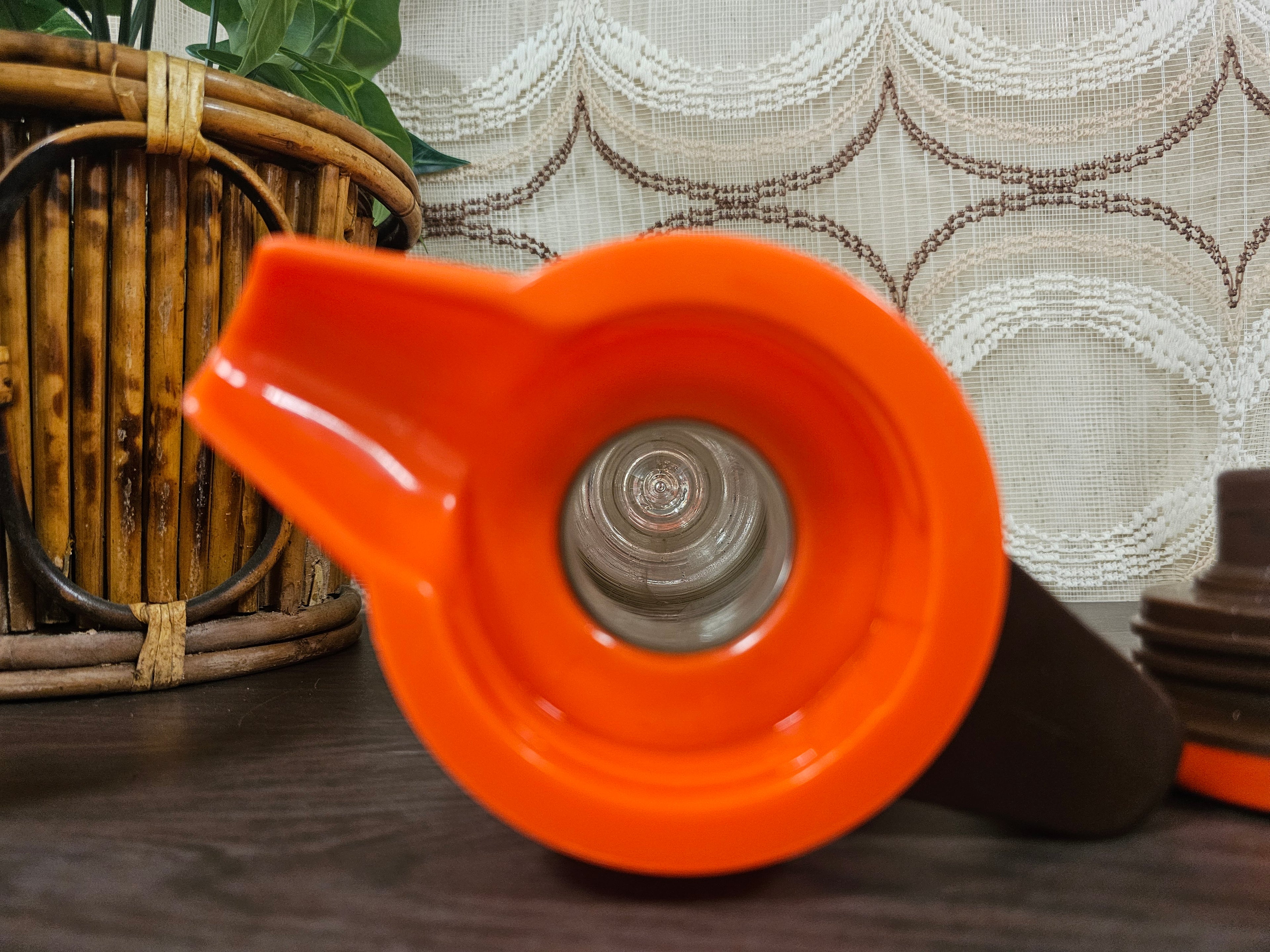 Thermoskan oranje met bruin handvat – 1 liter jaren ’70