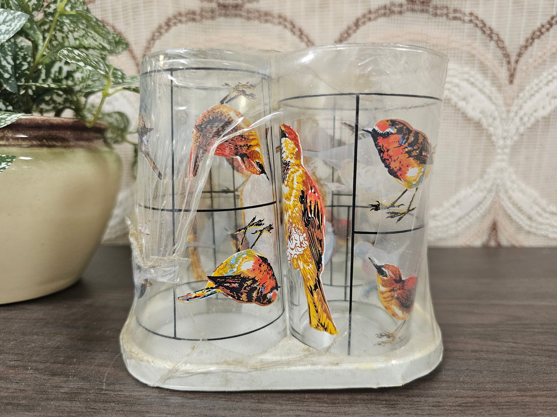 Vintage glazen met vogels