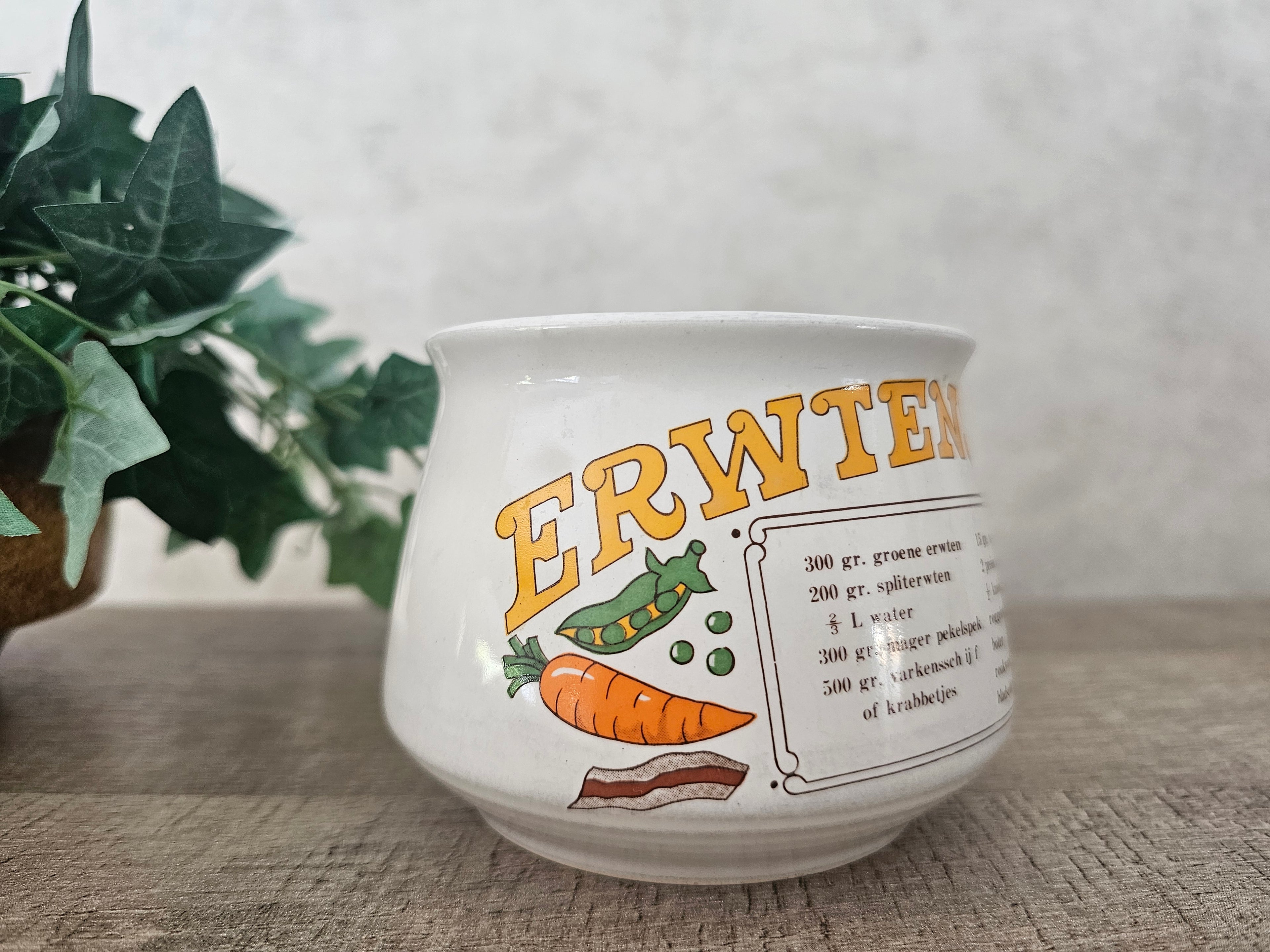 Vintage witte soepkom Erwtensoep