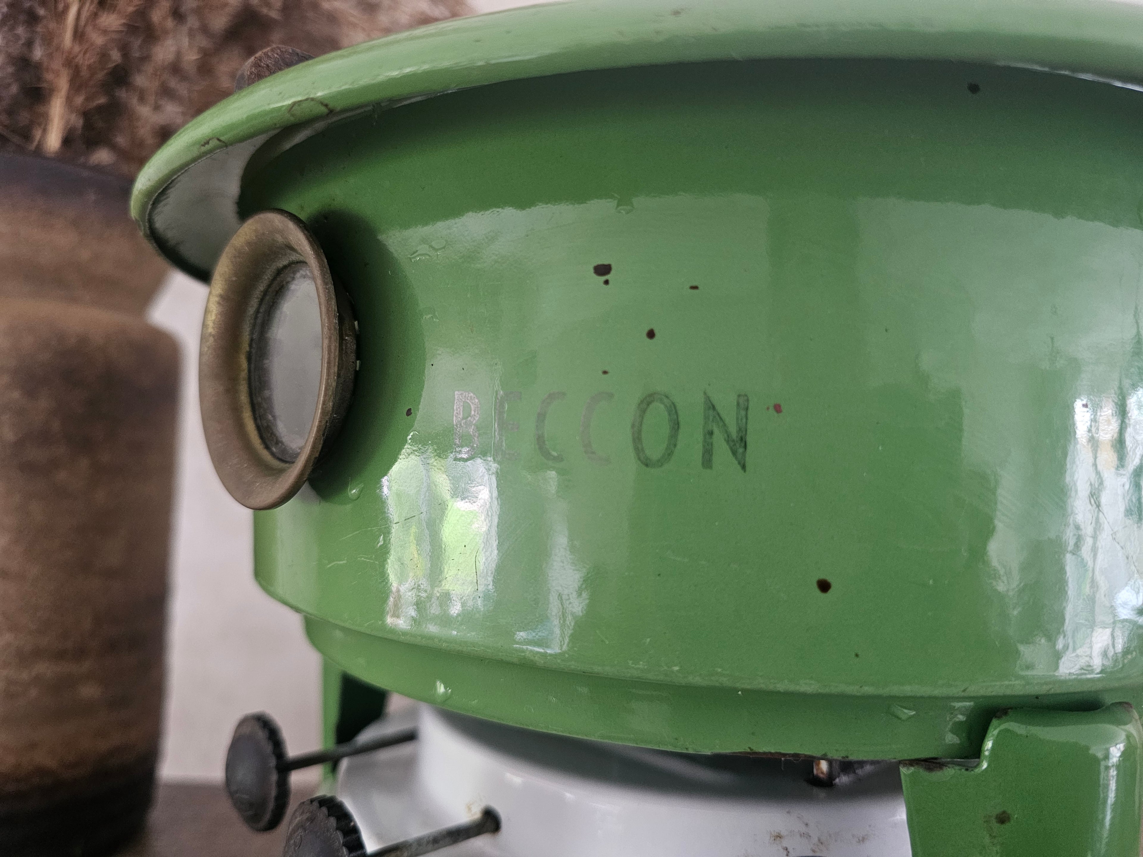 Beccon petroleumstel Resedagroen 3 pits