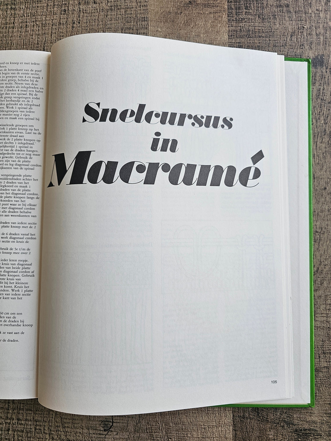 Bezig zijn met macramé - J.H.M. van Amelsvoort - uitgeverij Helmond.