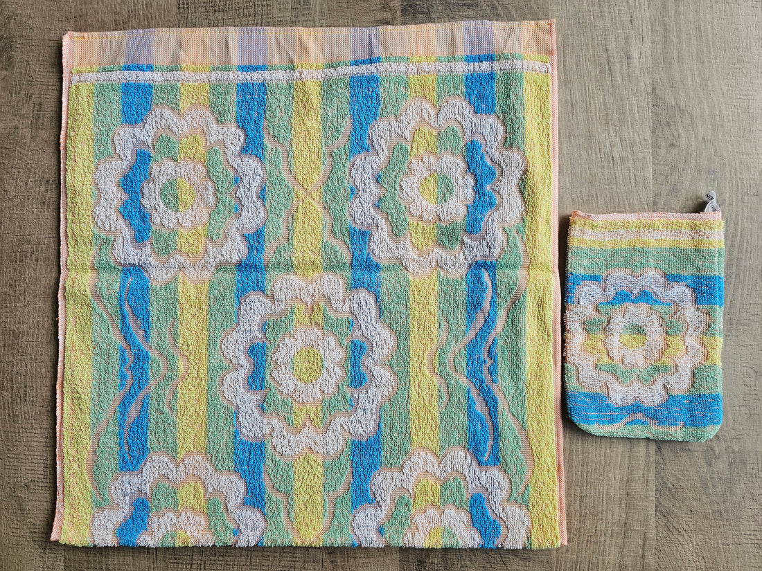 Vintage handdoek pastel bloemen