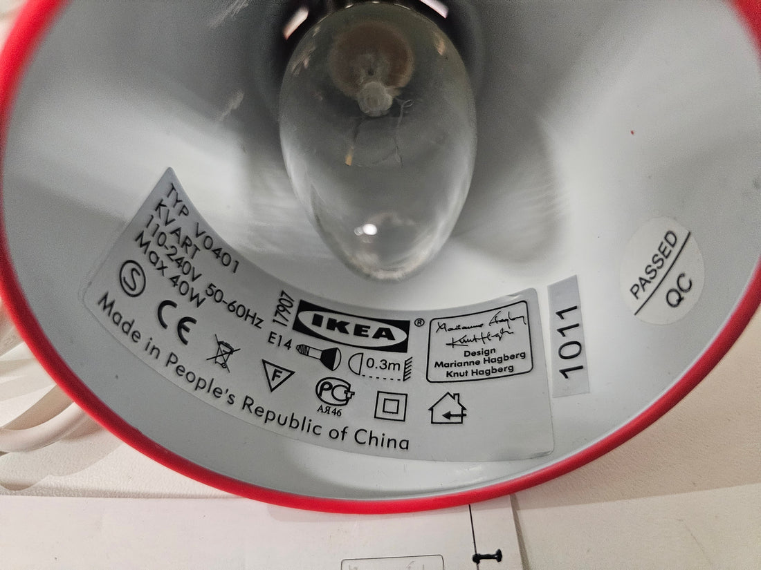 Ikea KVART V0401 klemspot muurspot rood