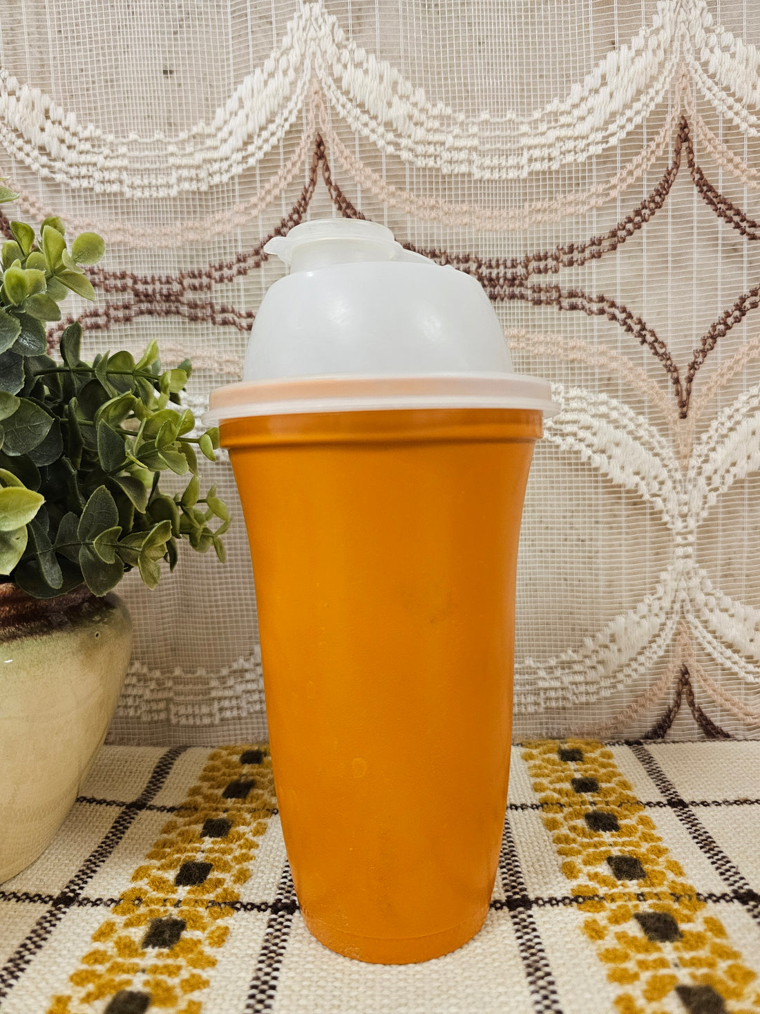 Tupperware oranje quickshaker /slagroomklopper