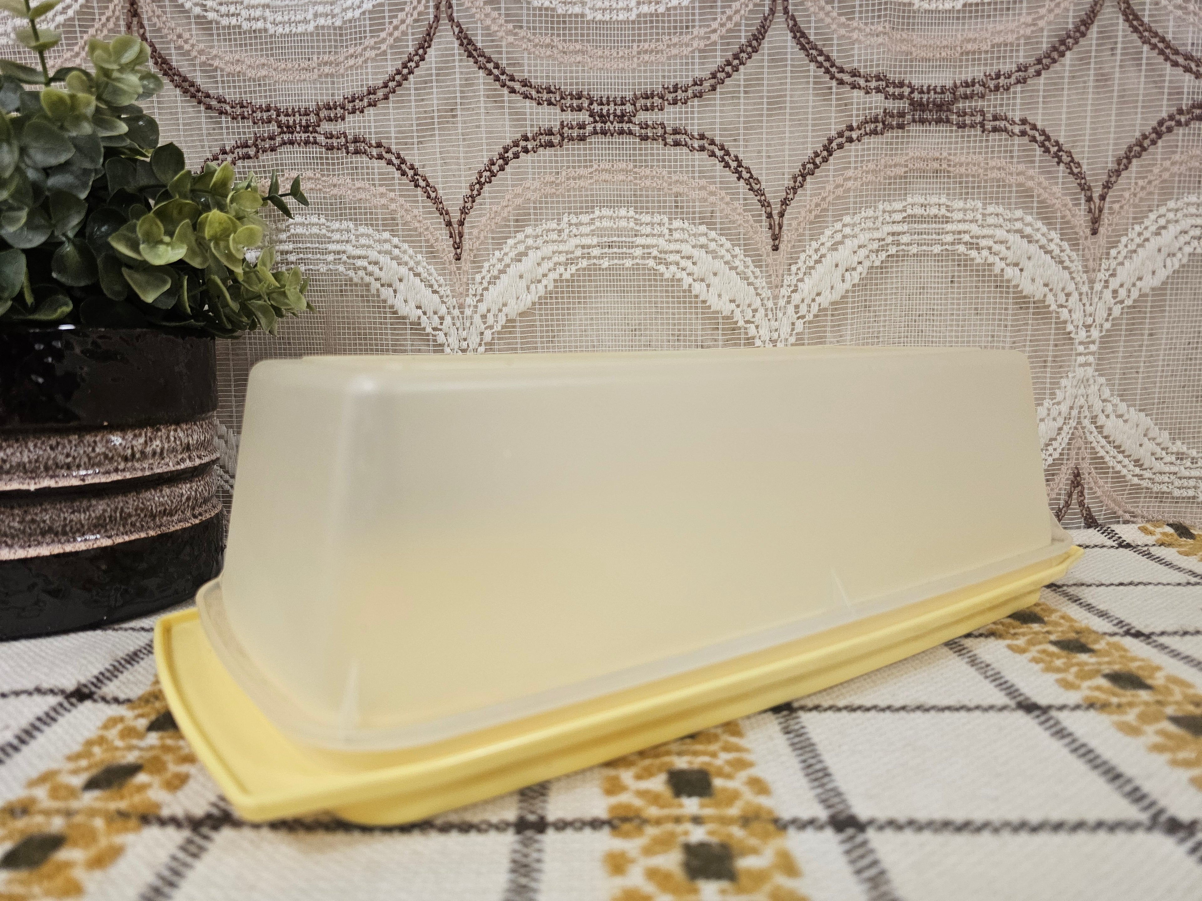 Tupperware cakedoos pastel geel