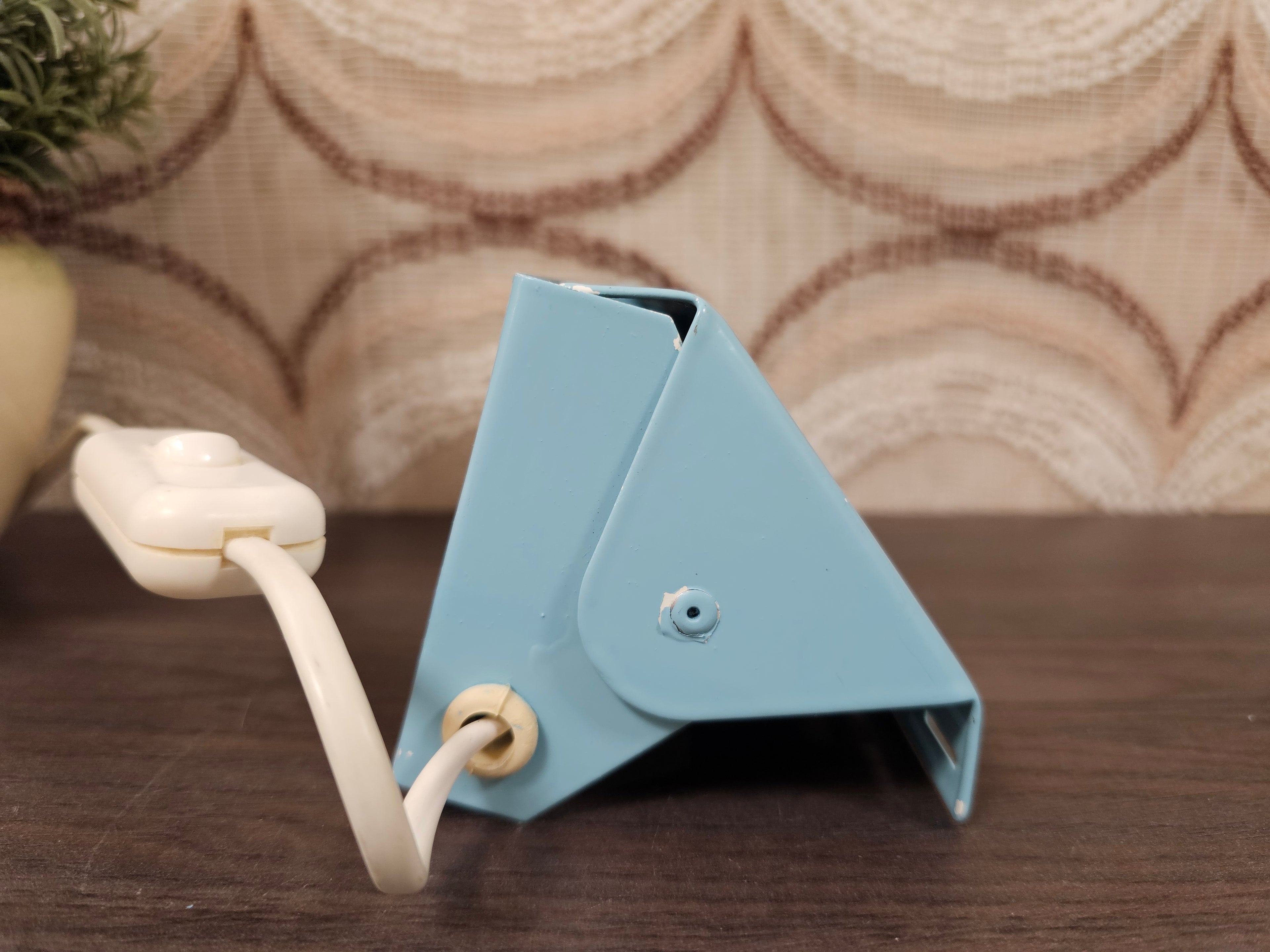 Lichtblauw metalen wandlamp Massive