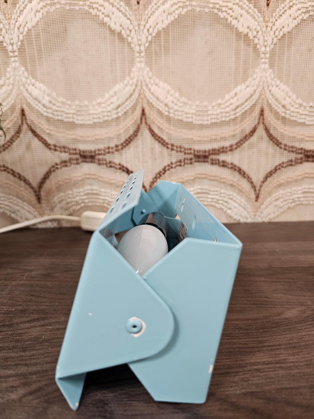 Lichtblauw metalen wandlamp Massive