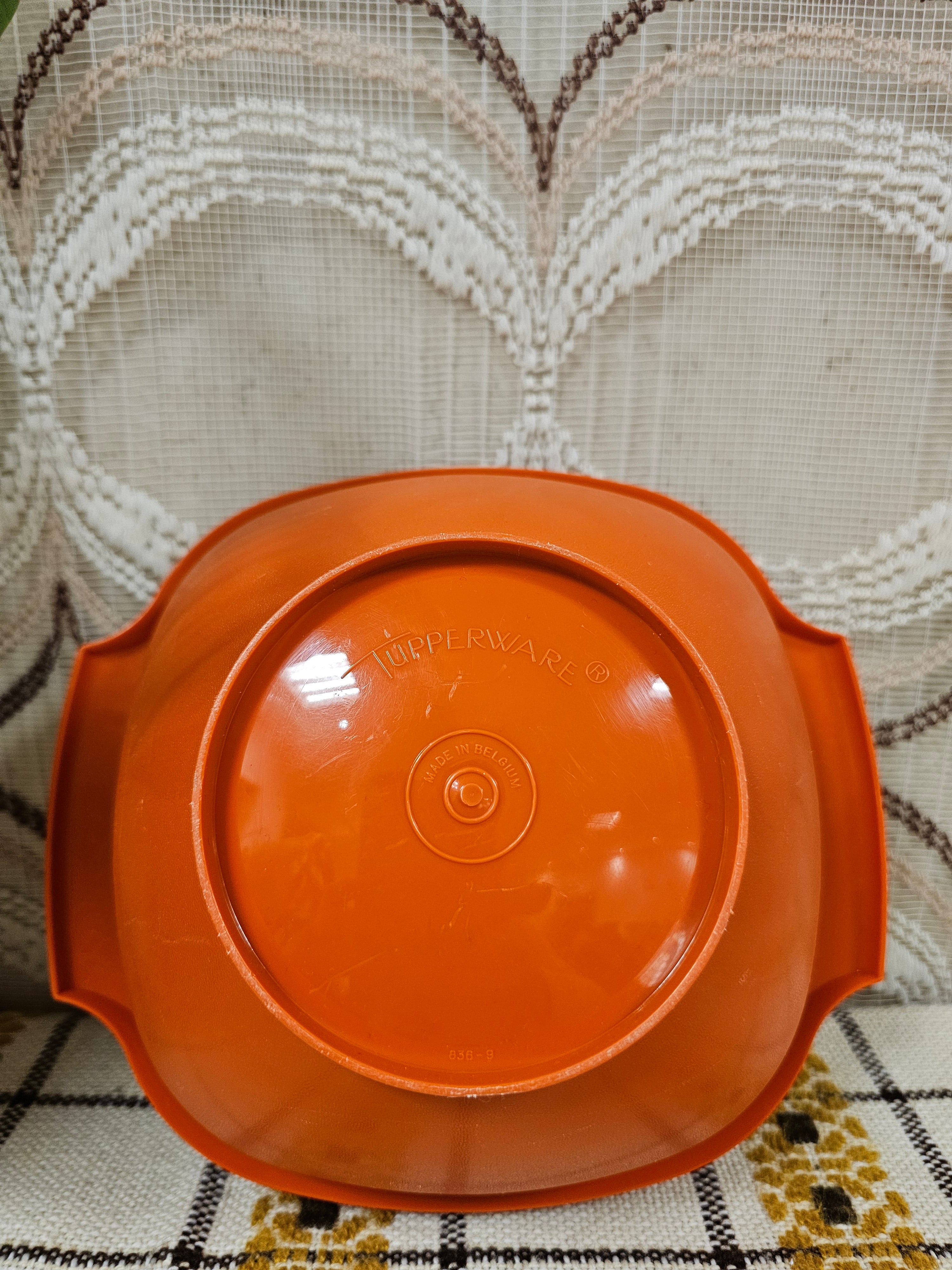 Vintage Tupperware kom met zonnedeksel oranje jaren ’70