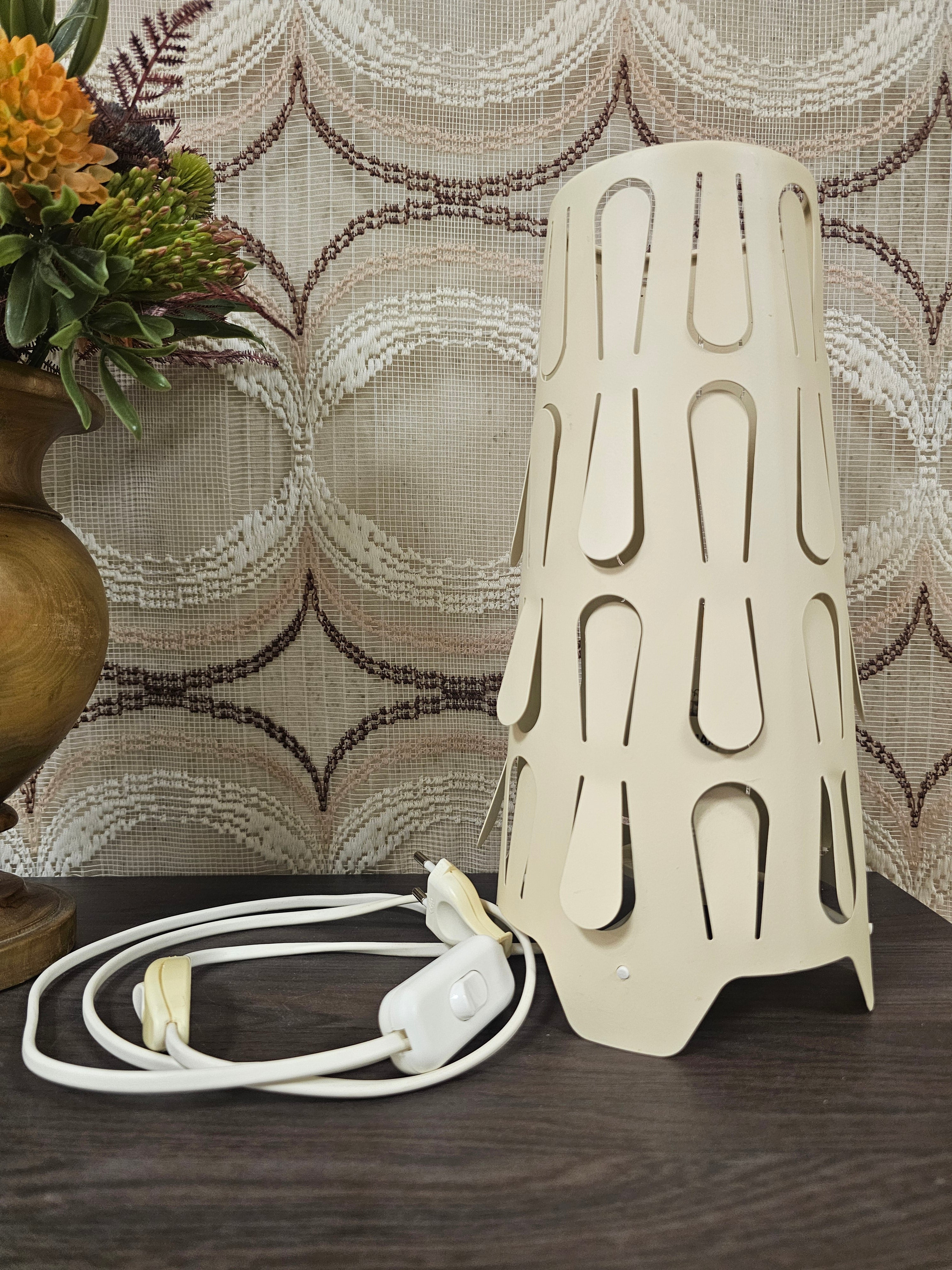 IKEA Kajuta lamp crème tafellamp