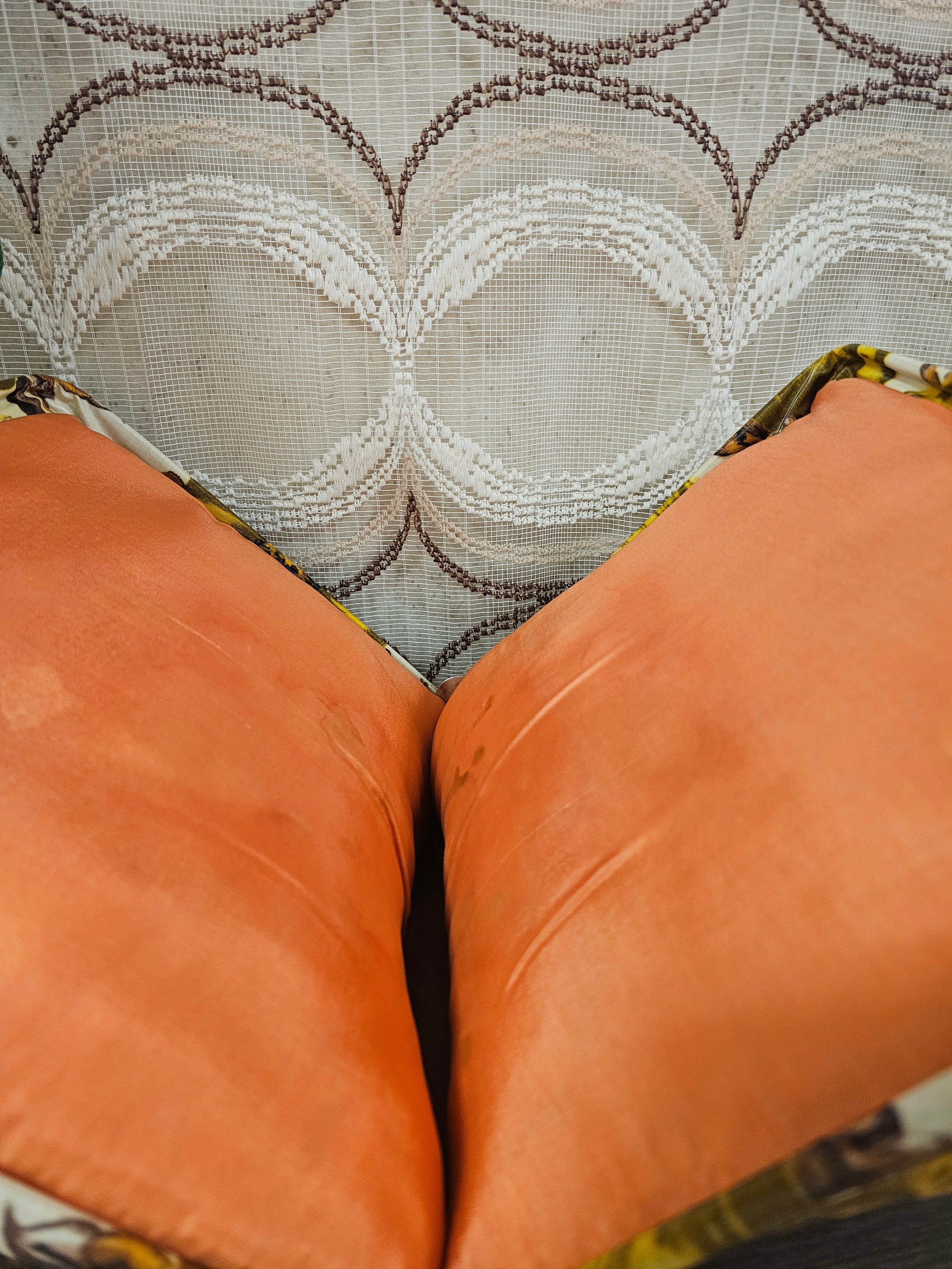 Vintage theebeurs met knip goudbruine bloemen