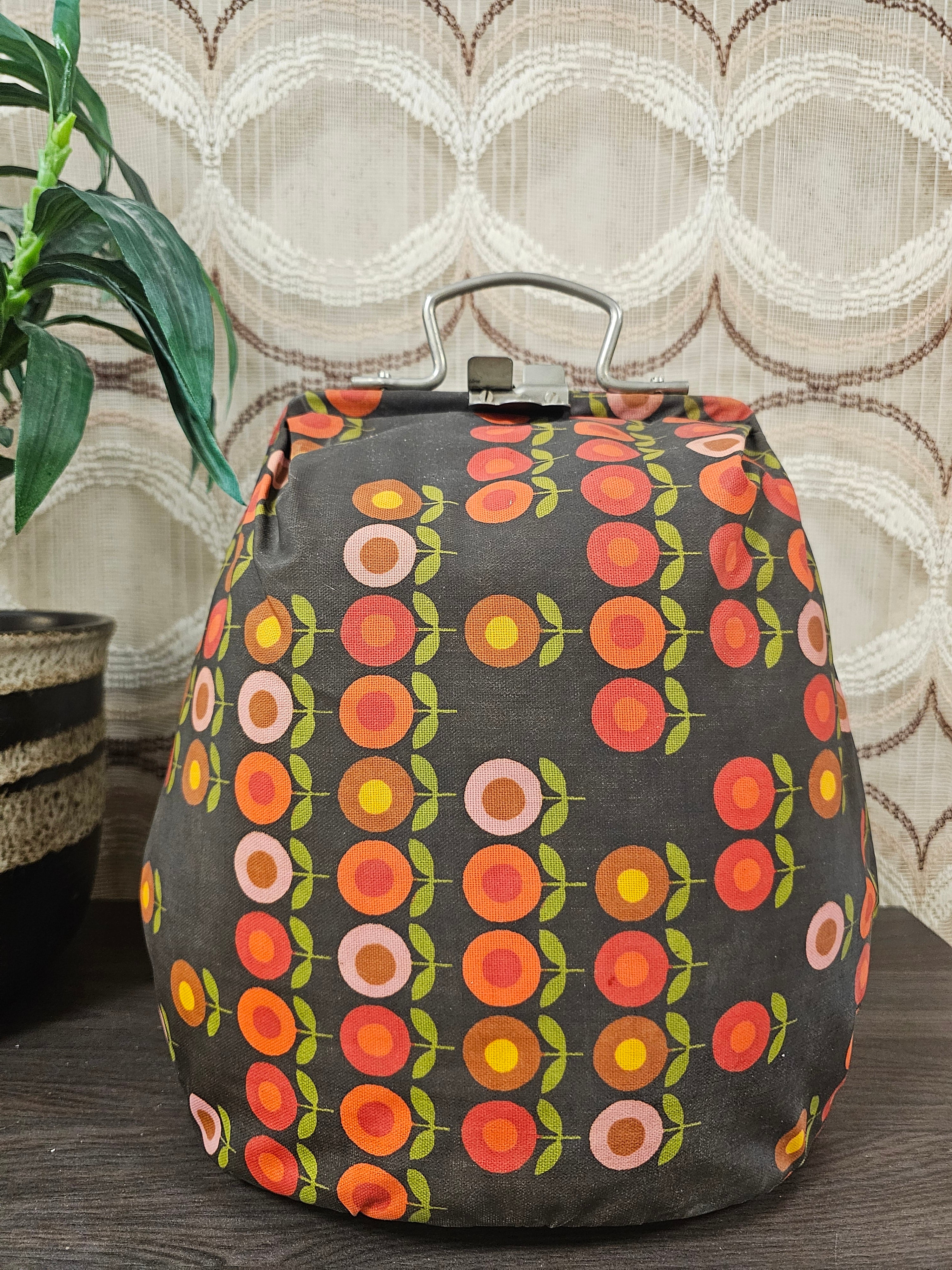 Vintage theebeurs met knip van Nelle bruin met bloemen