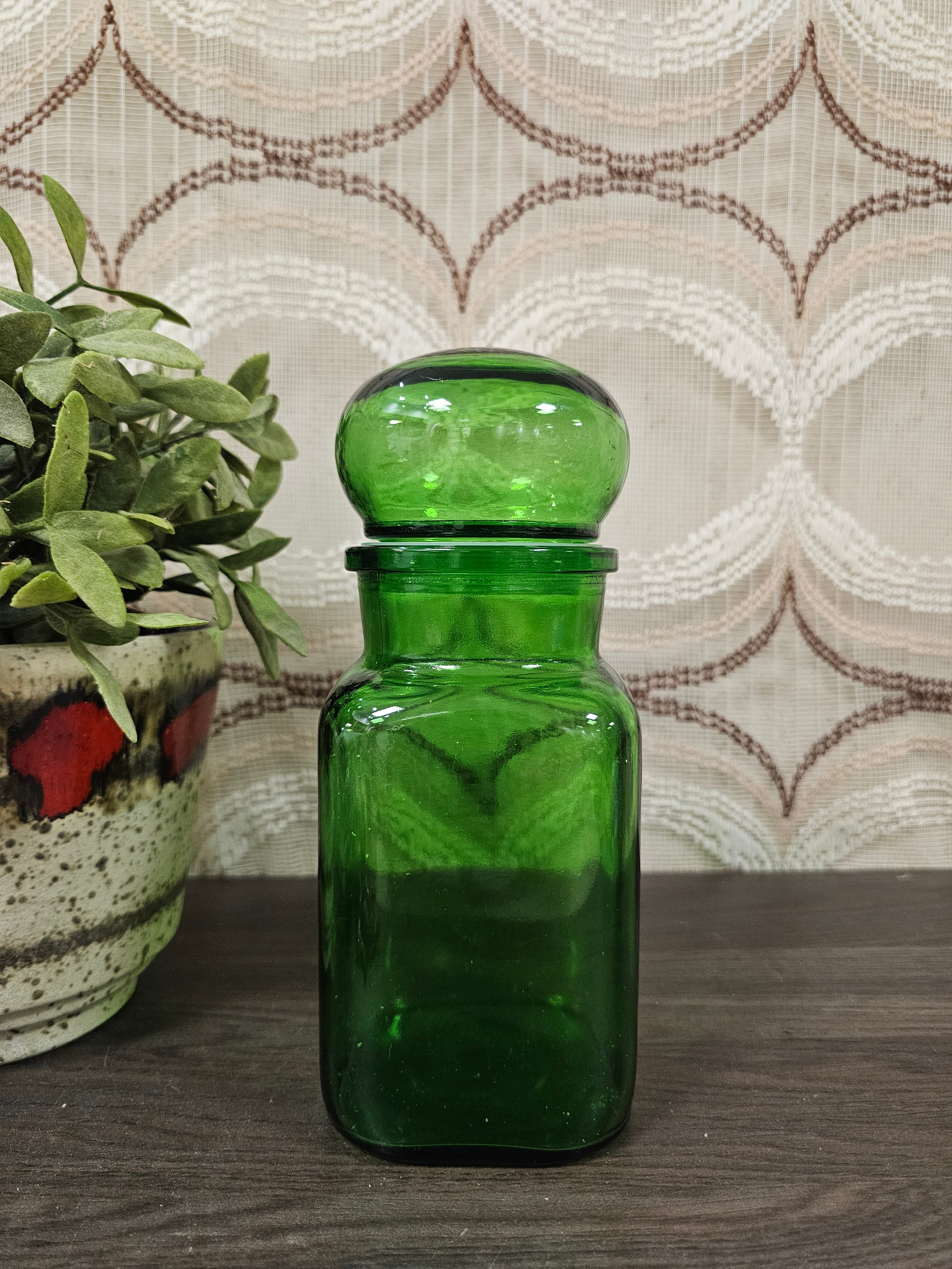 Vintage groene apothekerspot van glas circa 1 liter