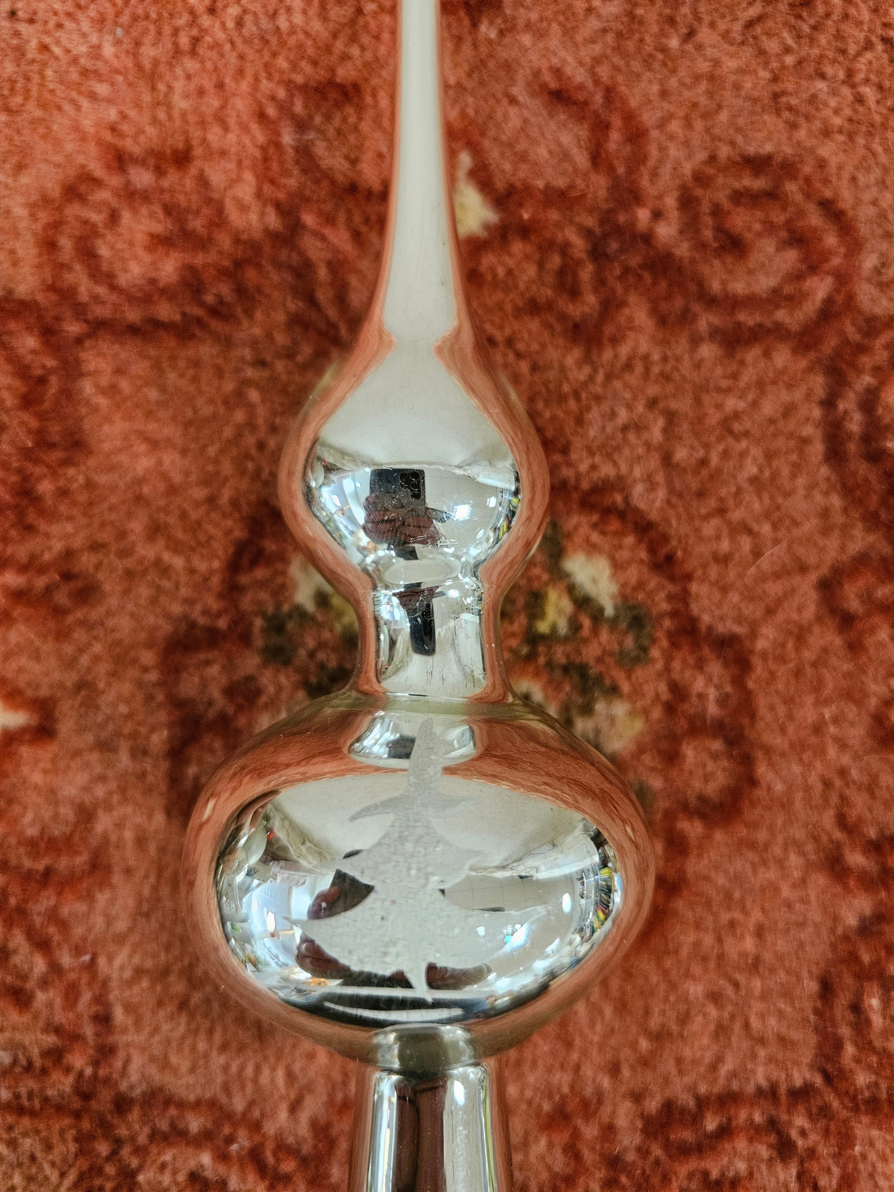 Vintage glazen kerstboompiek zilver winters tafereel