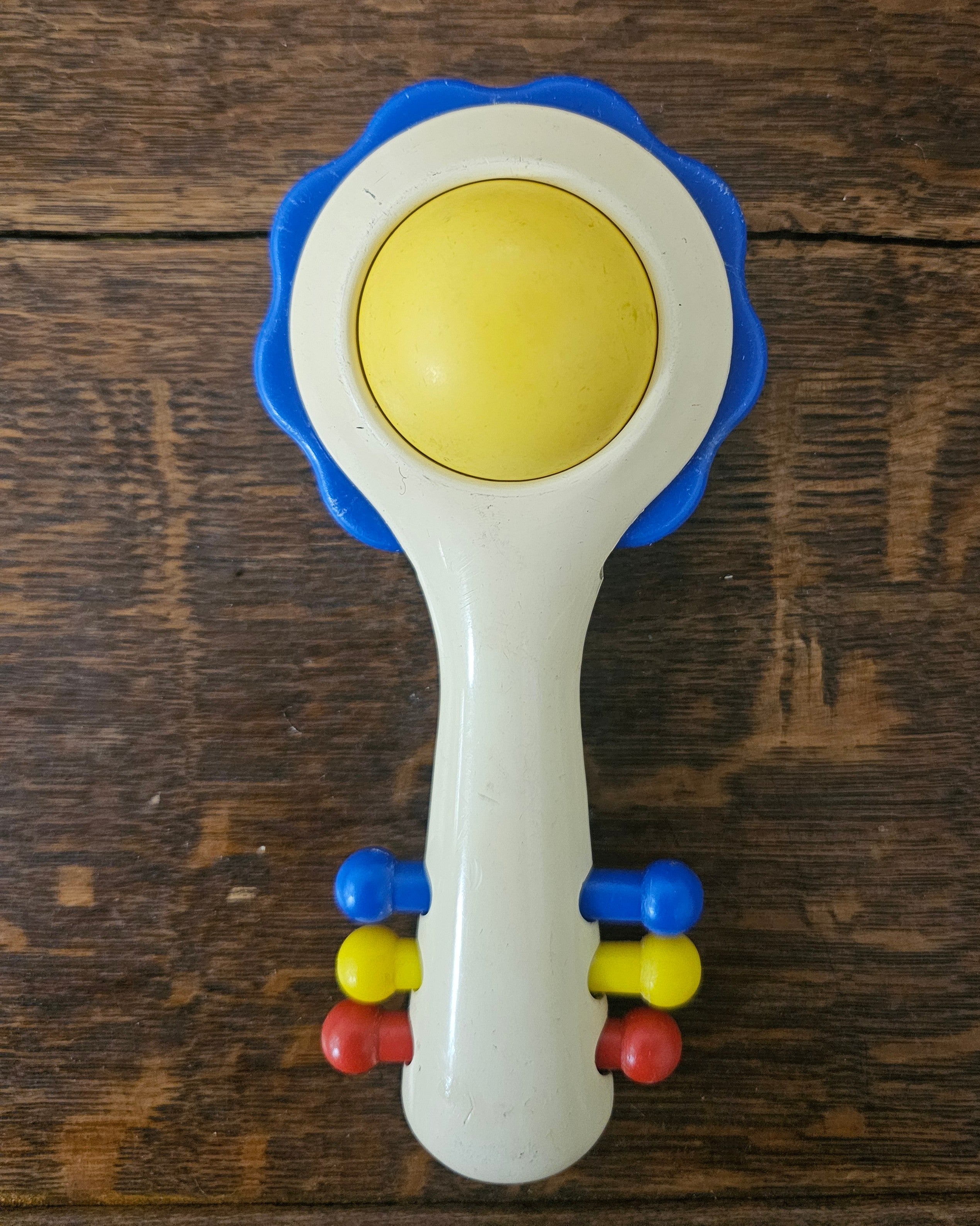 Ambi Toys rammelaar Handy Dandy – blauwe rand – jaren 80