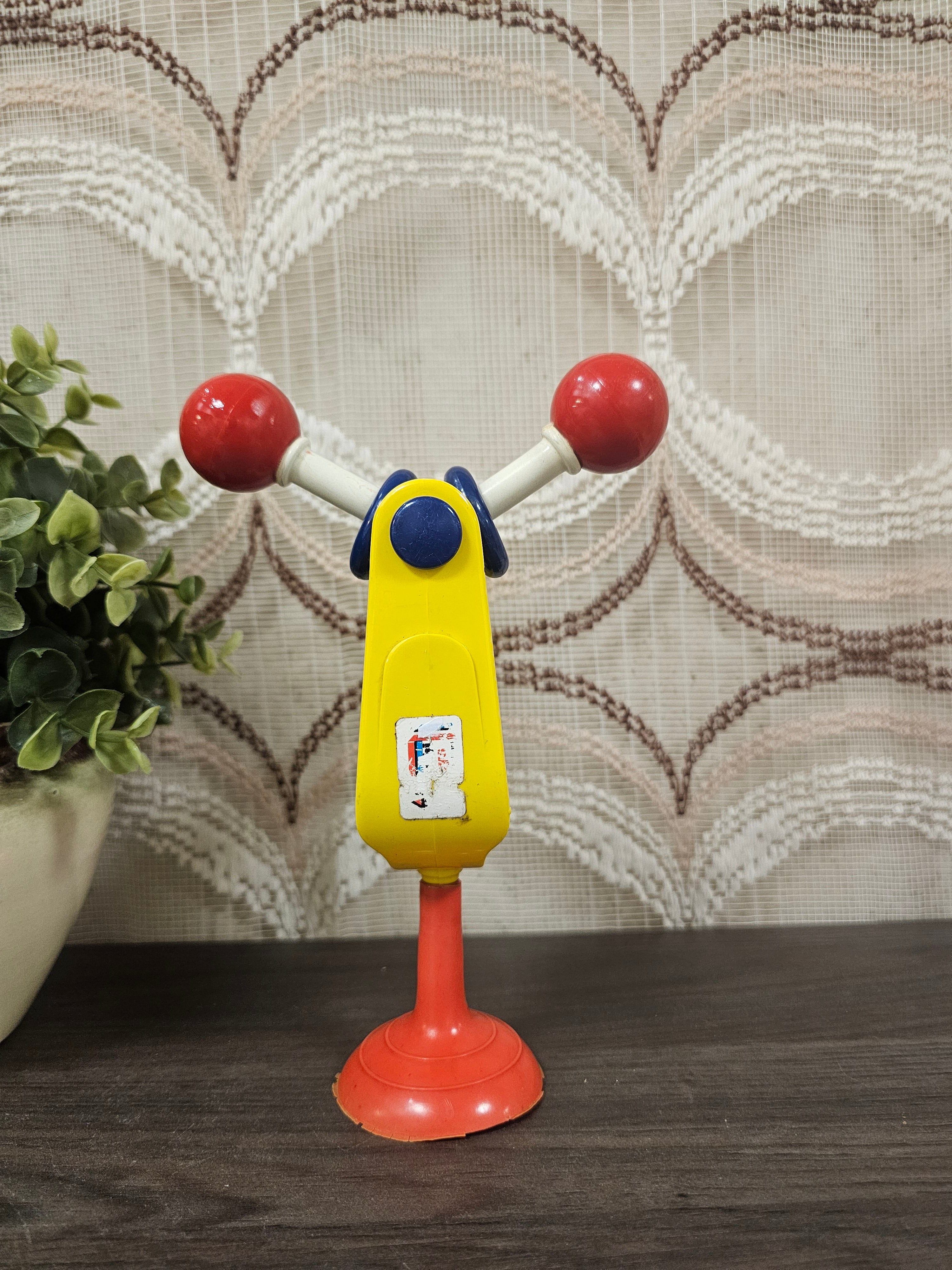 Ambi Toys Rota Rattle vintage draaibare rammelaar met zuignap