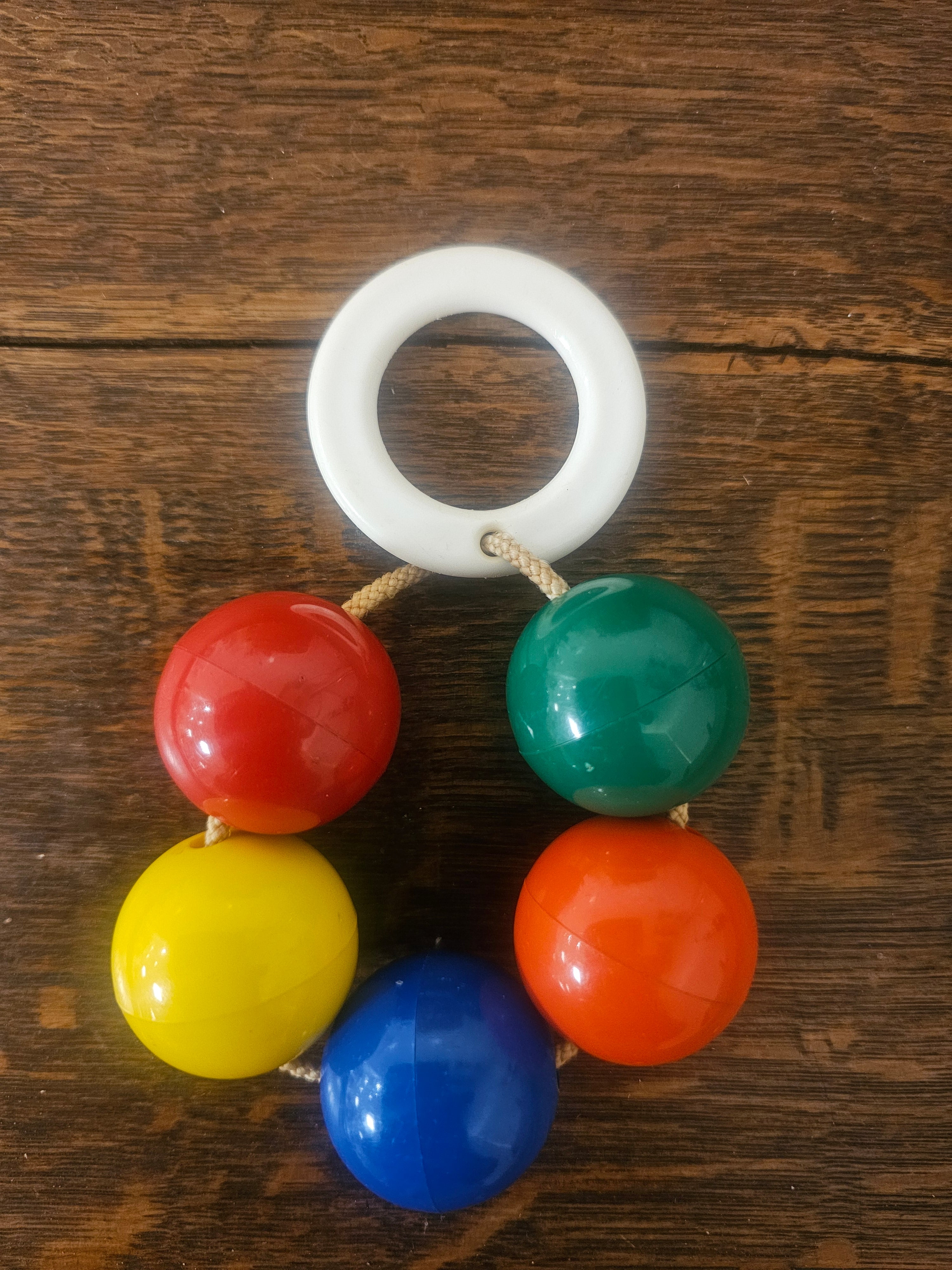 Ambi toys rammelaar gekleurde ballen