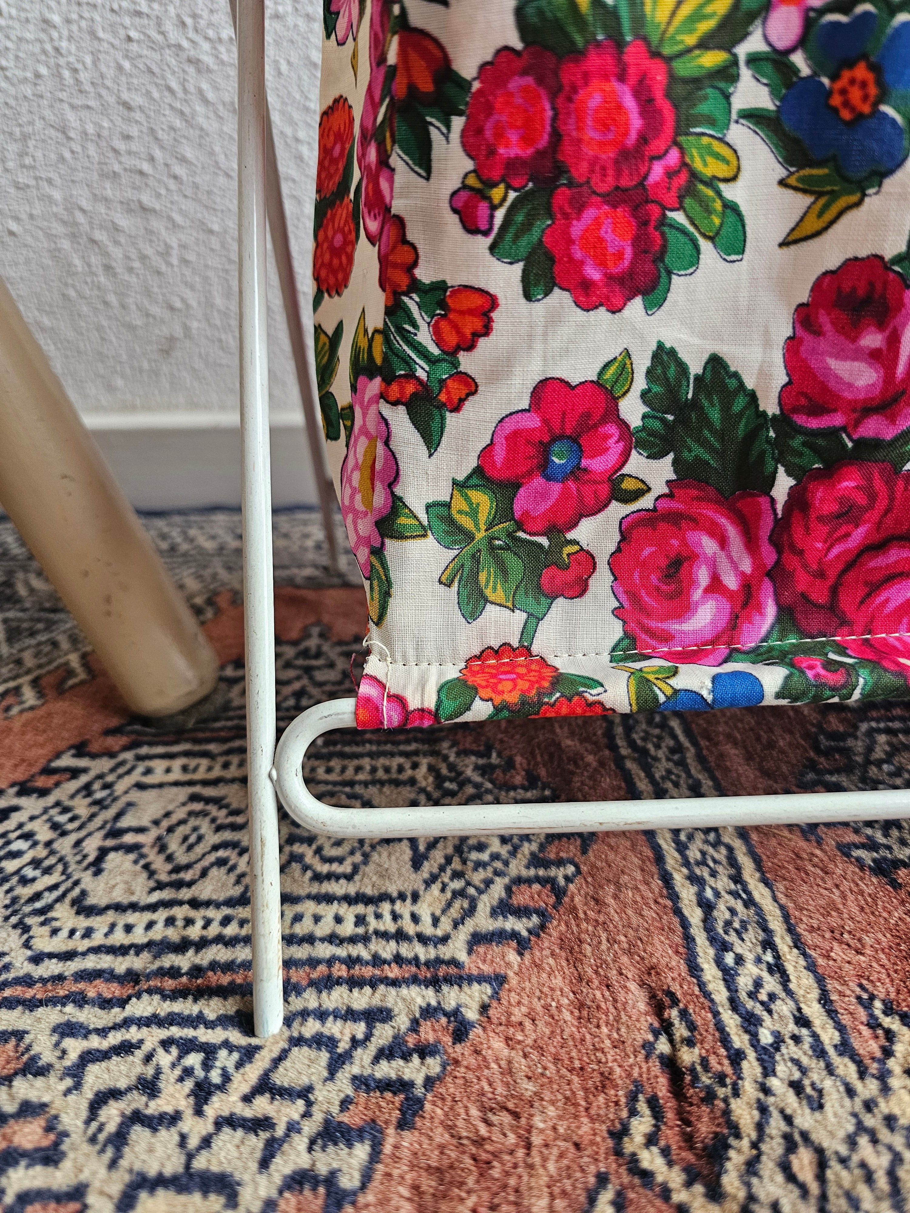 Vintage opvouwbare breimand met bloemenstof