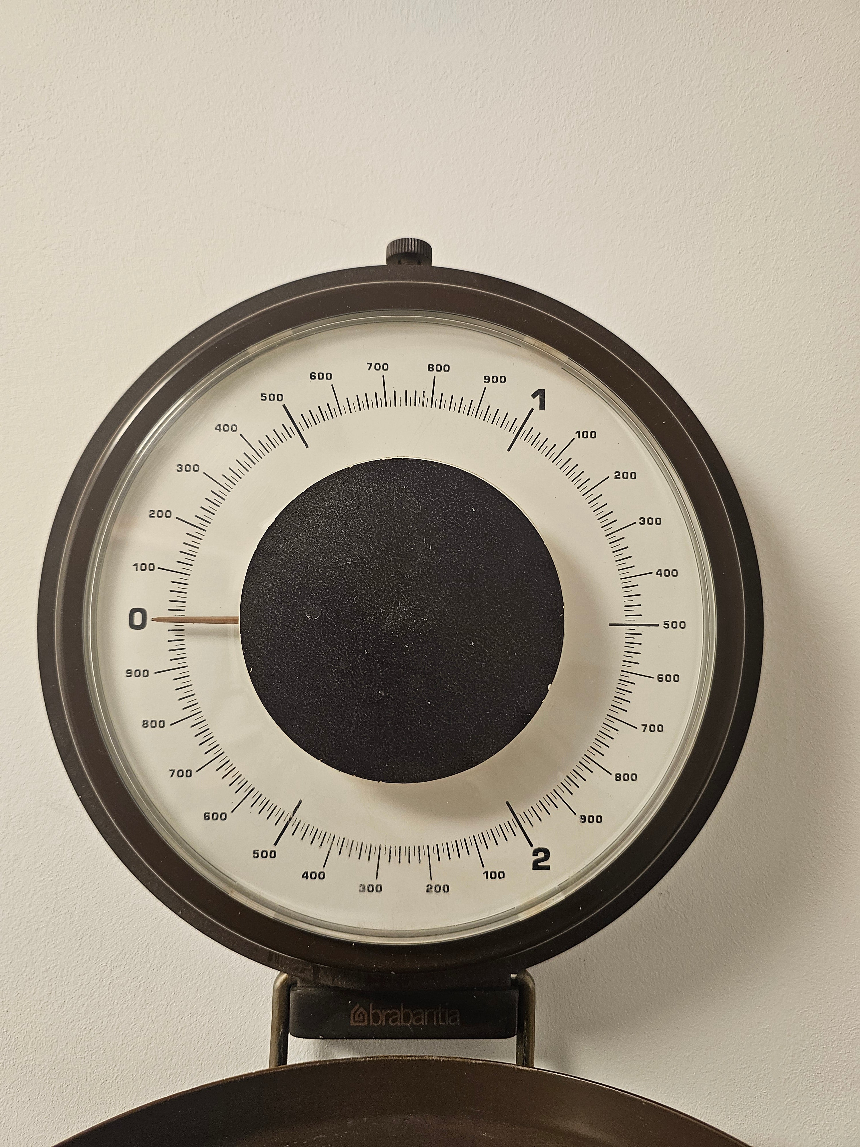 Brabantia keukenweegschaal boterbloem jaren ’70 wandmodel