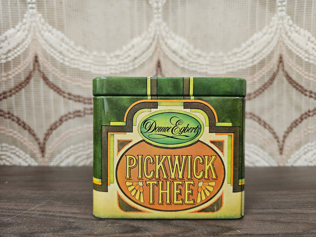 Vintage Douwe Egberts Pickwick theeblik