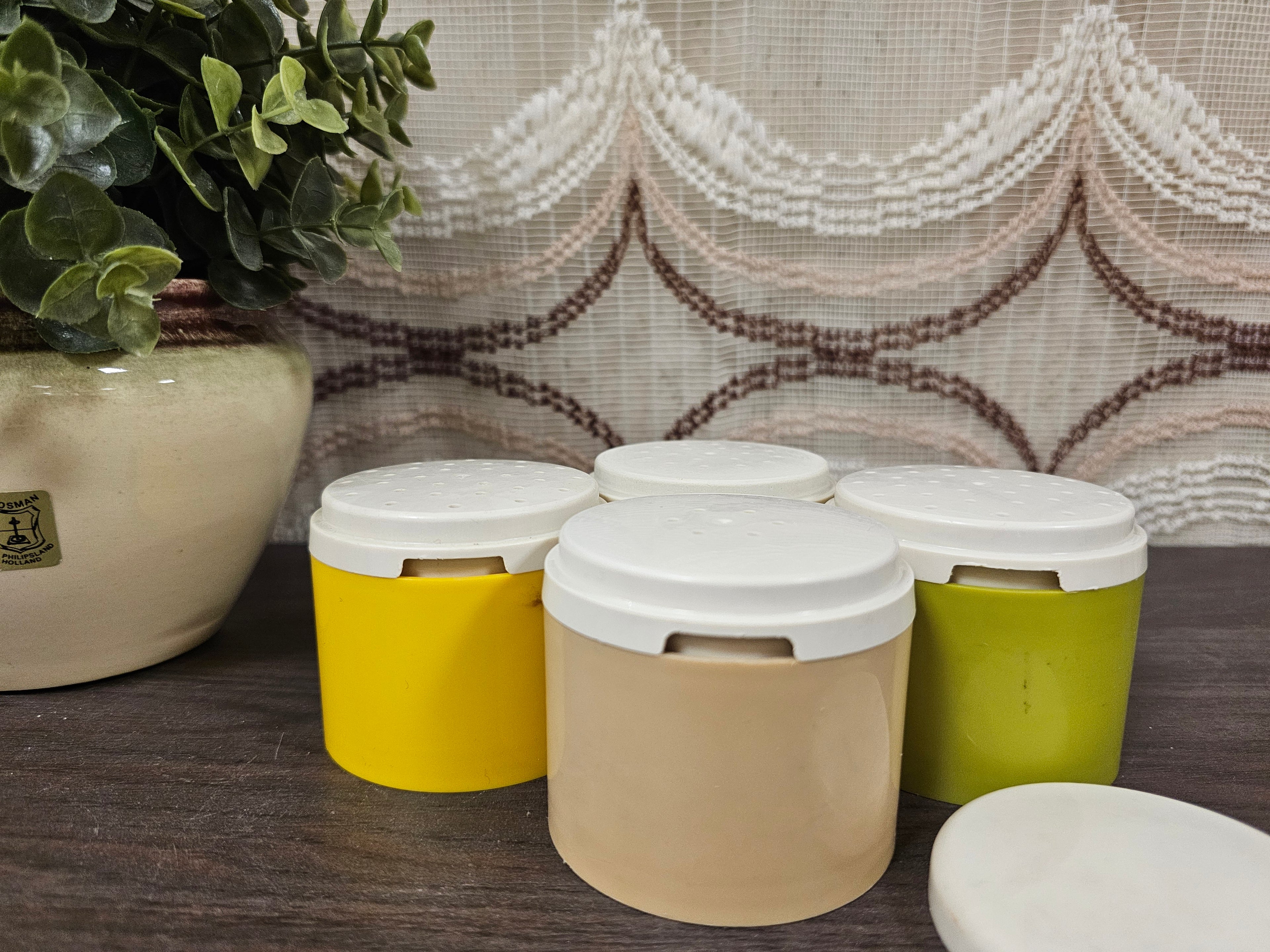 Tupperware vintage kruidenpotjes stapelbaar