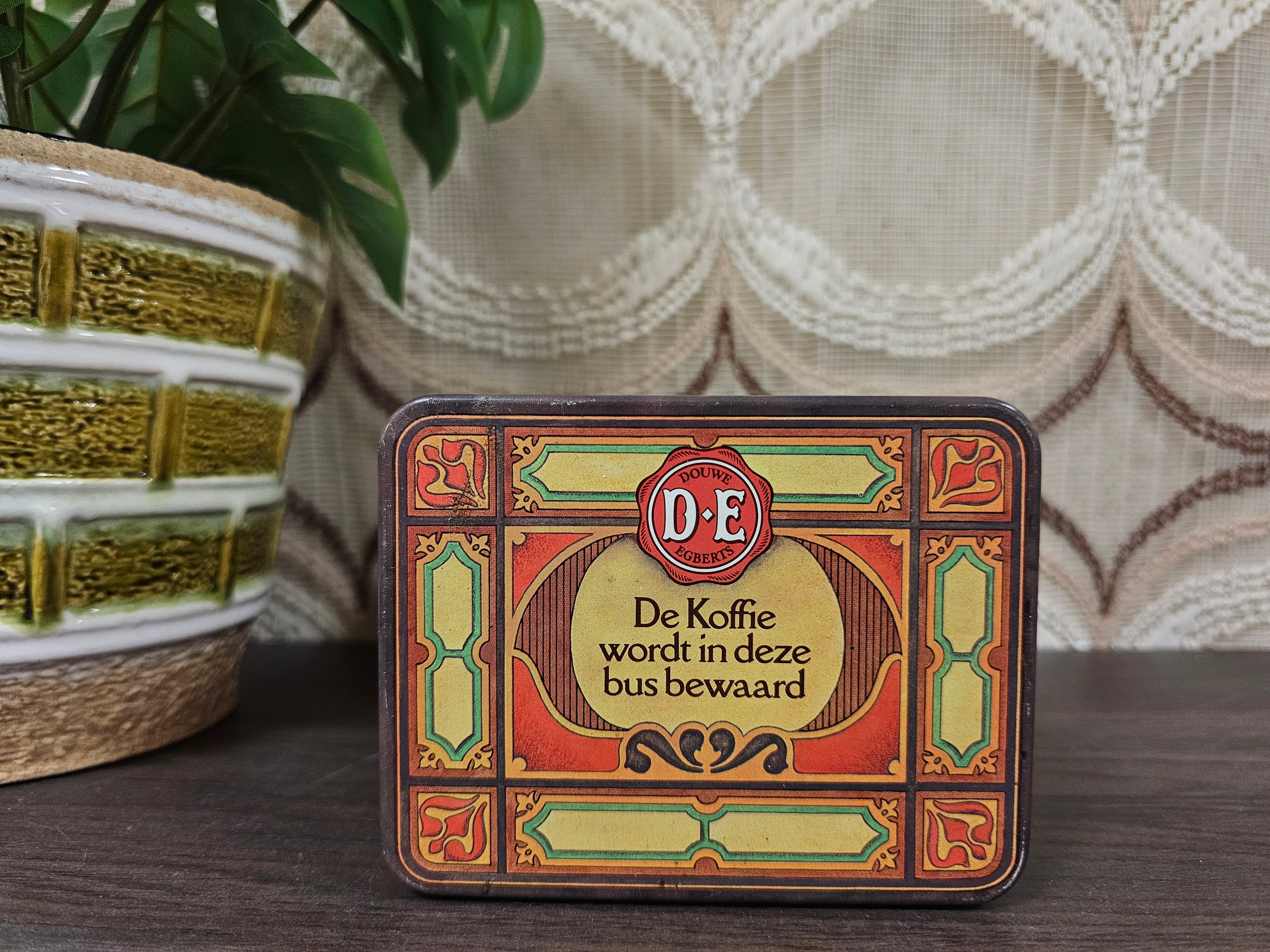 Vintage Douwe Egberts koffieblik met illustraties