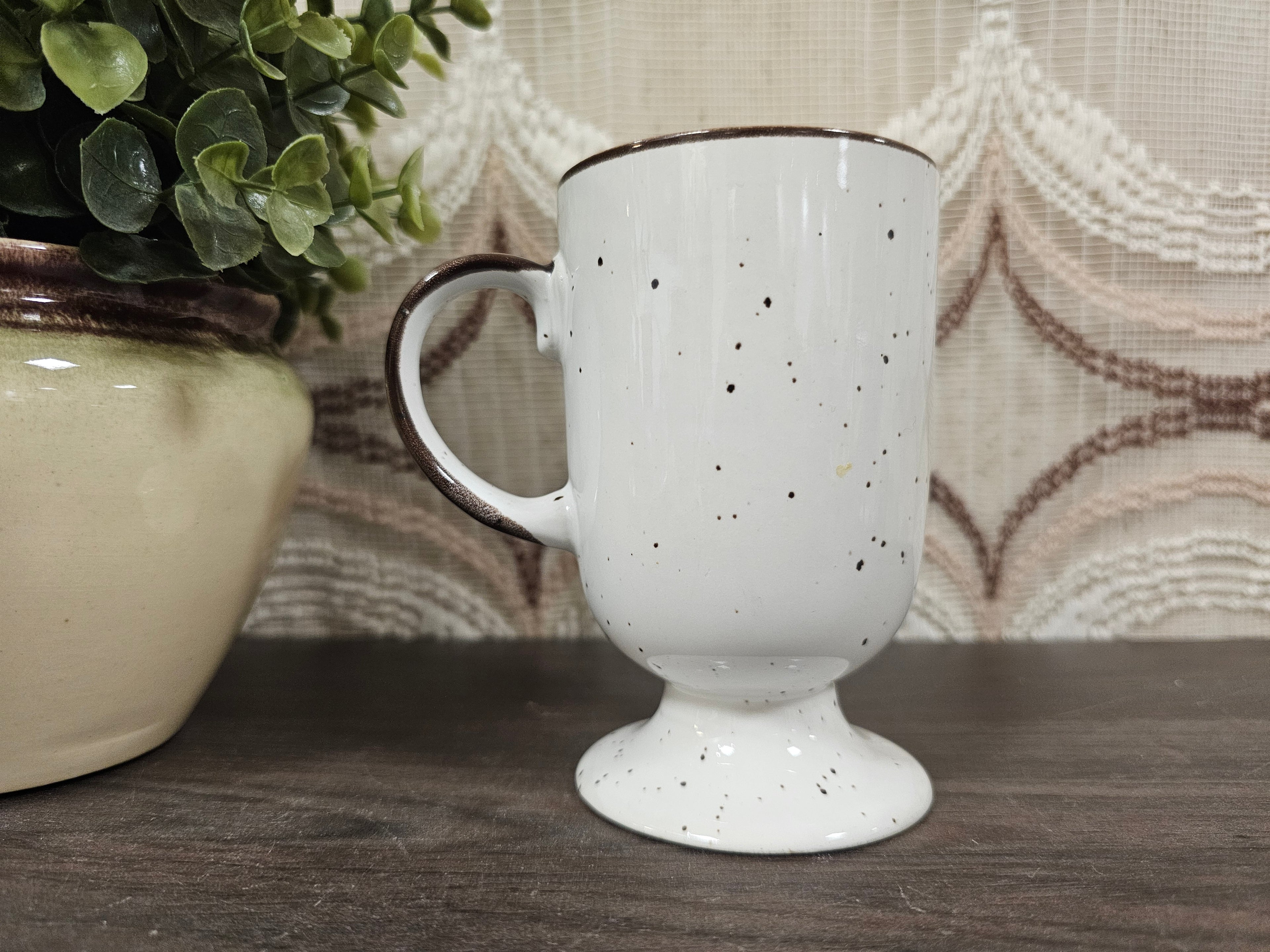 Wildflower beker met voet –oranje bloemen