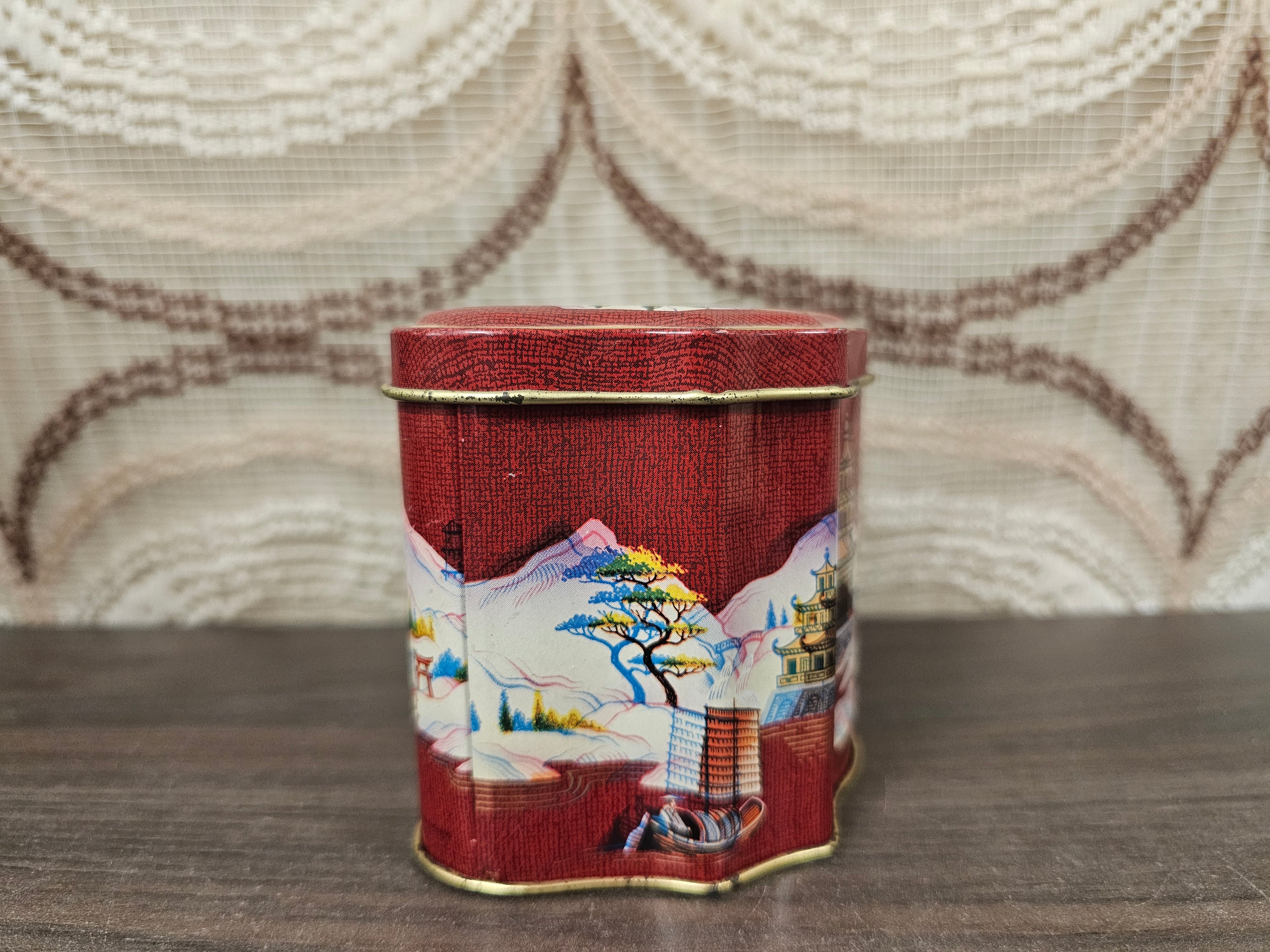 Chinees theeblik winter- rood met landschap