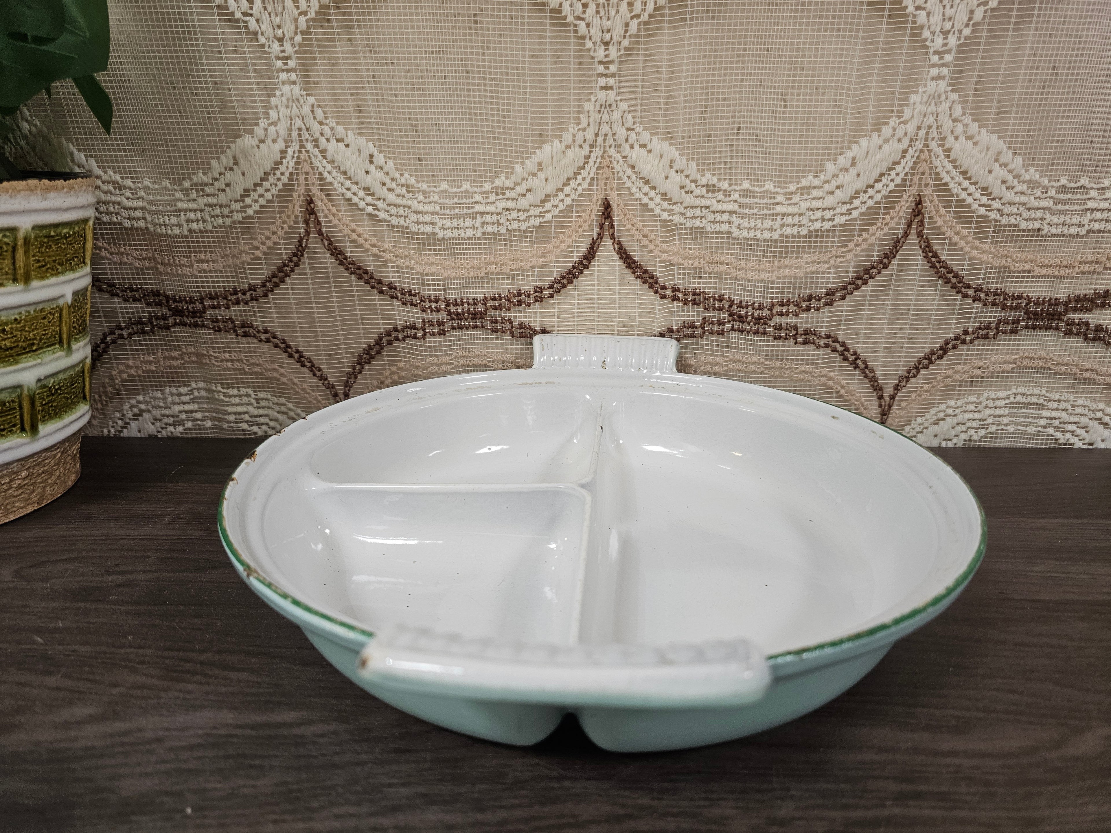 DRU Holland geëmailleerde gietijzeren schaal met deksel – 3 vakken