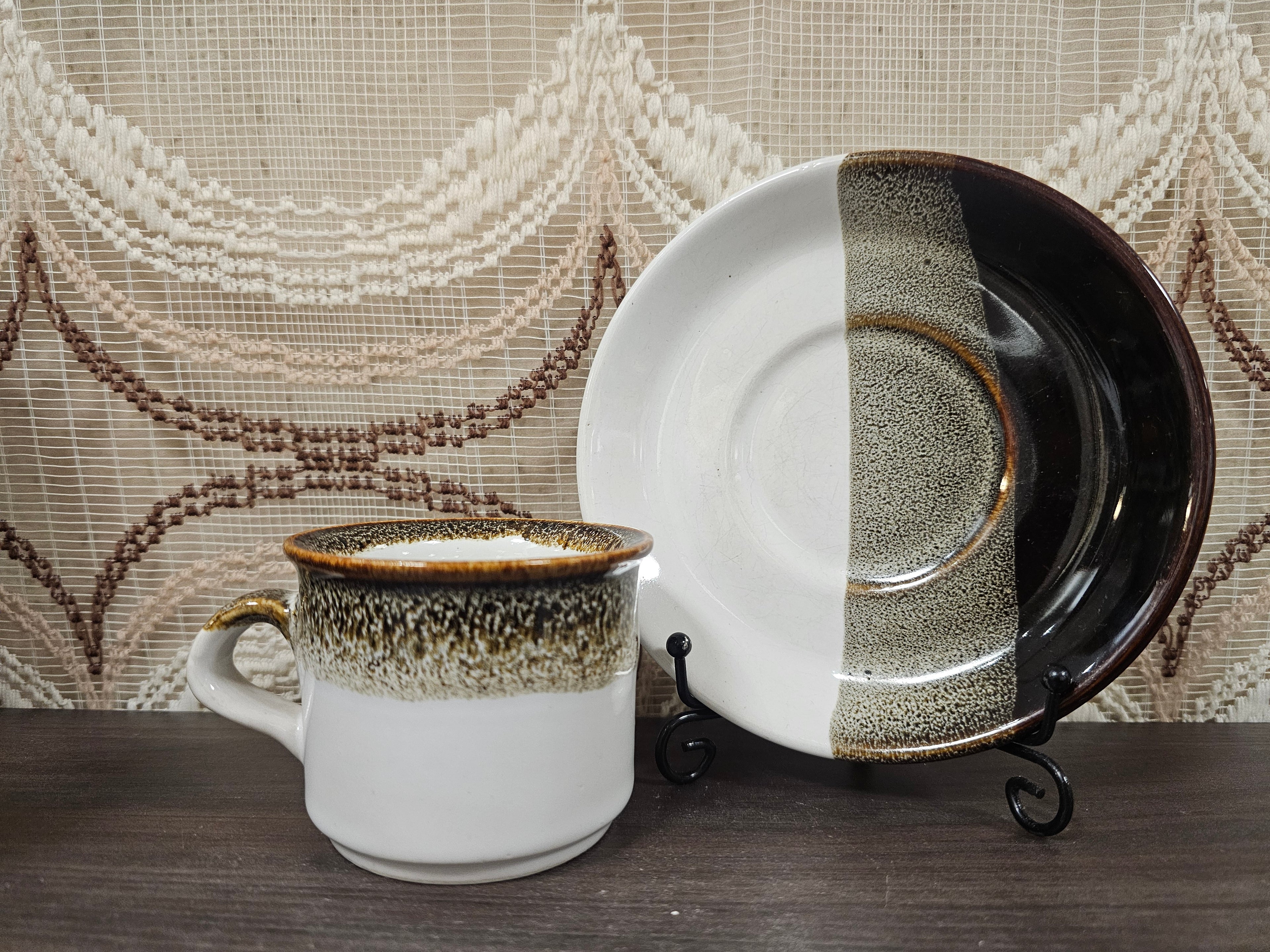 Vintage Hitkari India kop en schotel – gespikkeld dessin