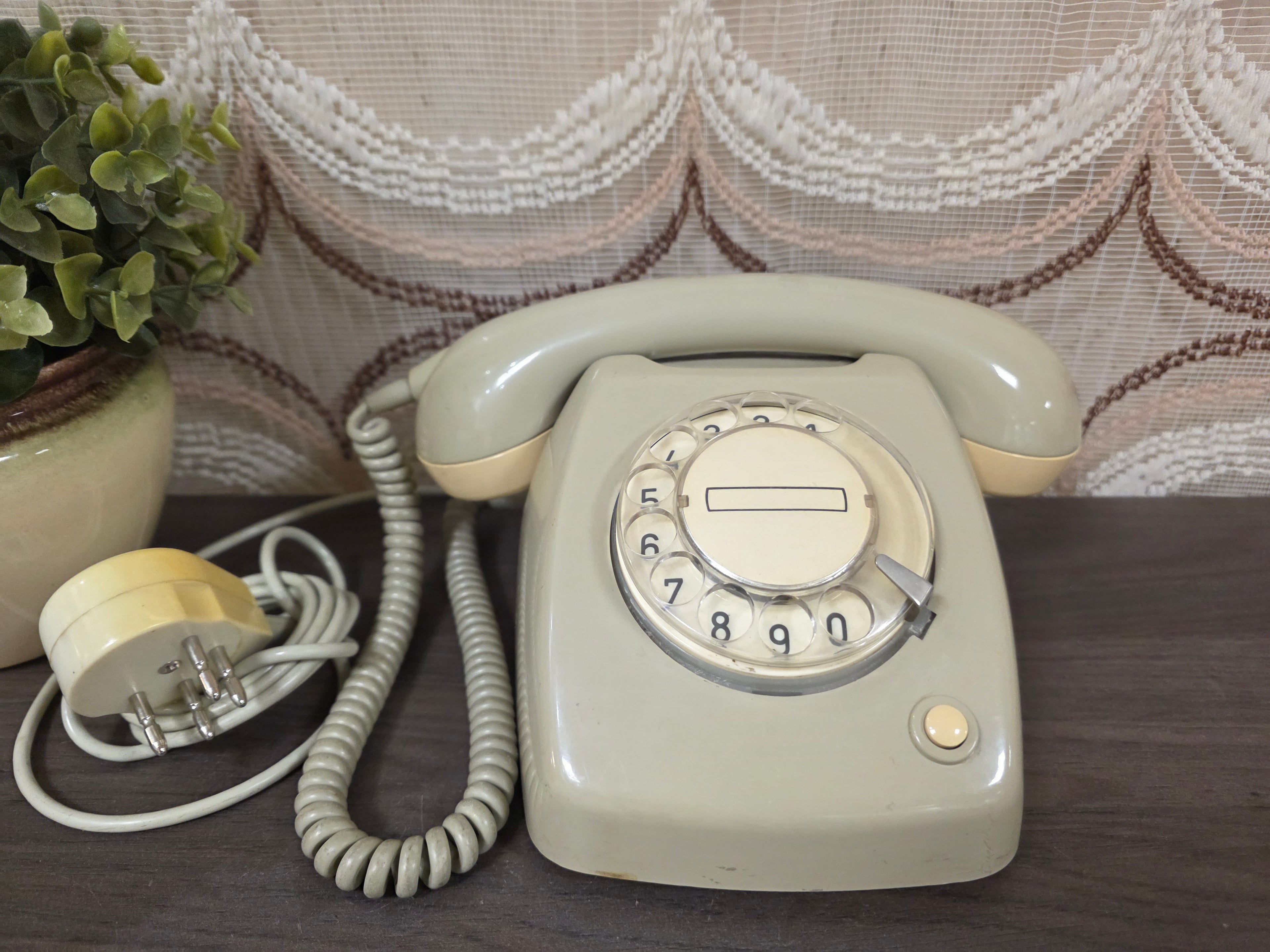 Vintage PTT T65 telefoon originele draaischijf jaren 70