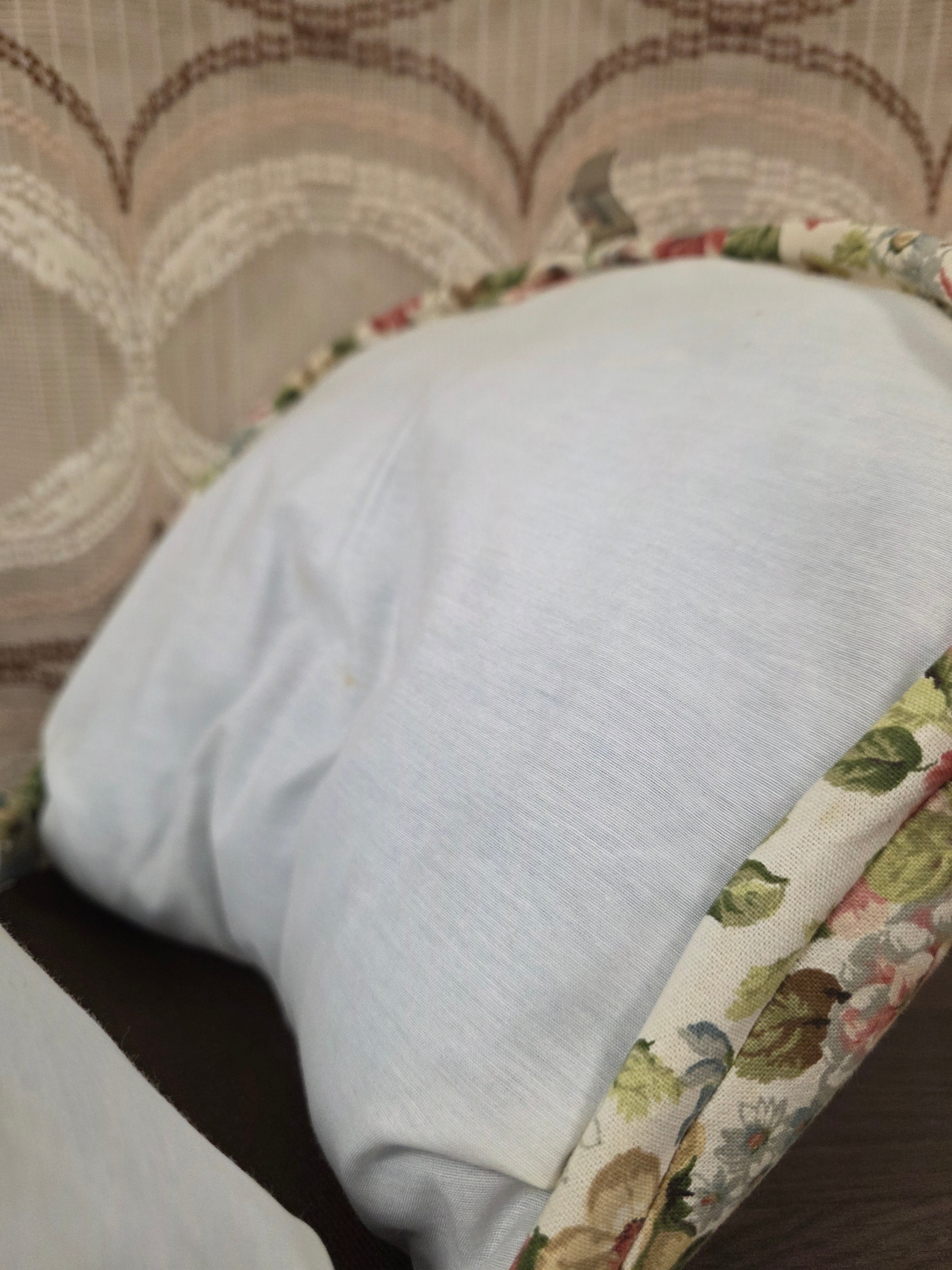 Theebeurs met knip – vintage rozenstof