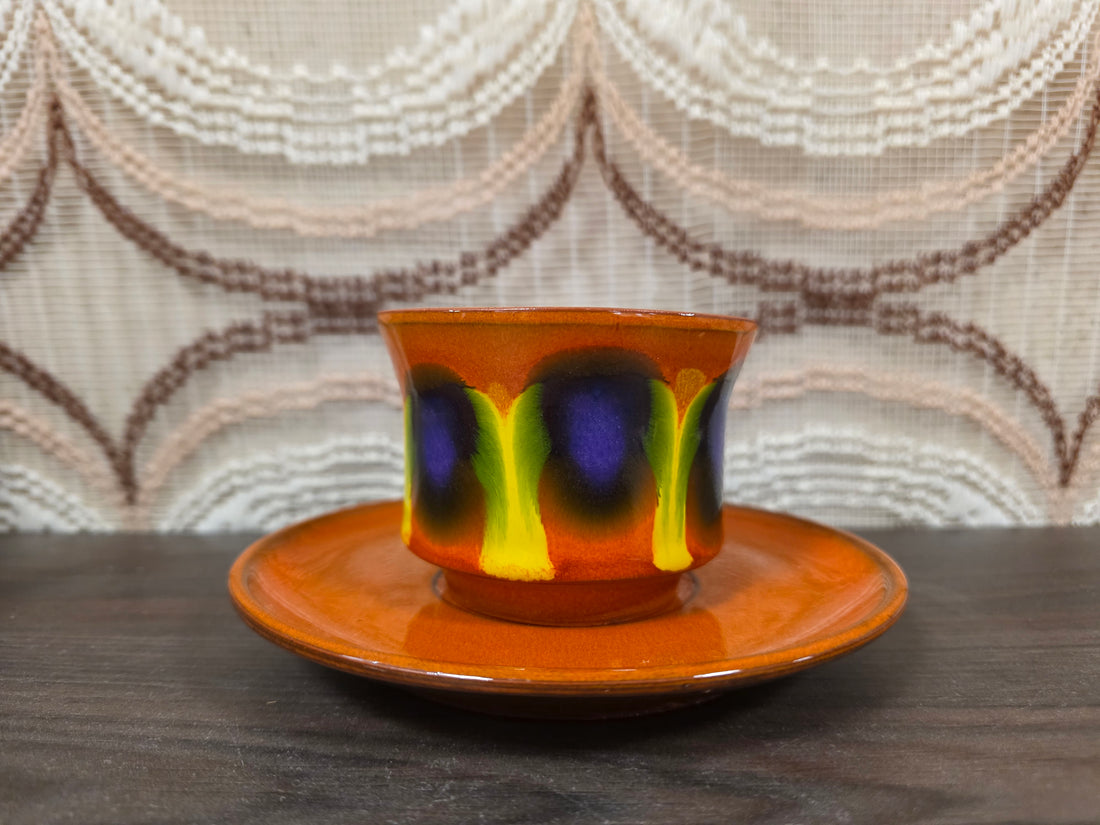 Vintage kop en schotel oranje met paars geel fat lava