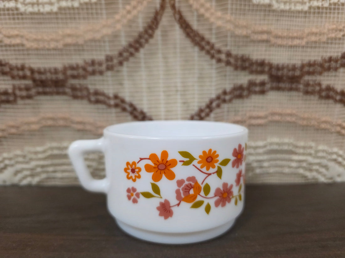 Arcopal Scania koffiekopje bloemenmotief vintage