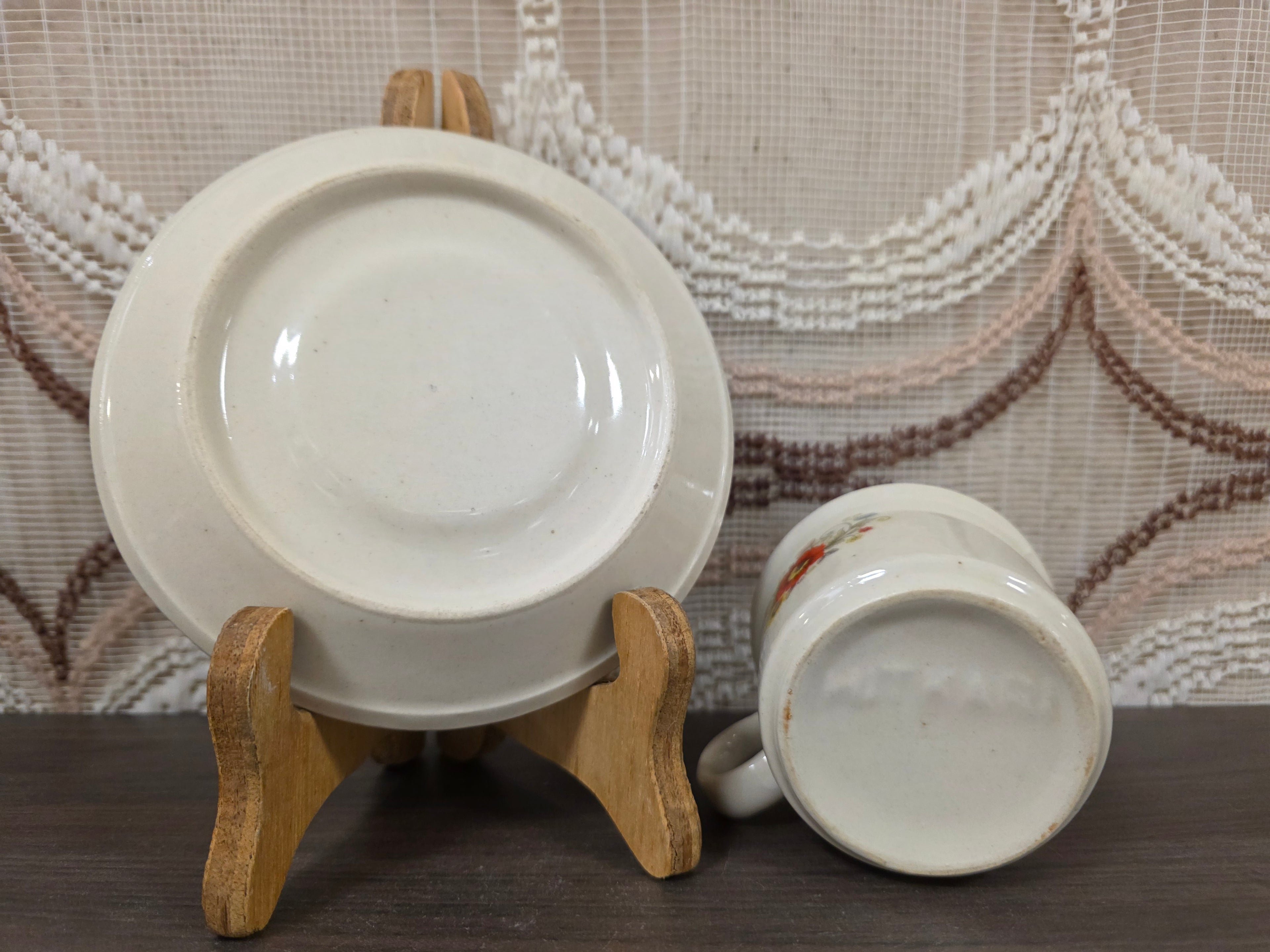 Hitkari kop en schotel bloemen vintage servies