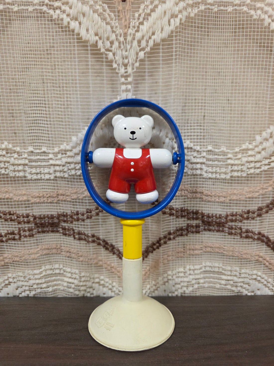 Ambi Toys beertje met zuignap – blauwe rand (Teddy Suction Toy)