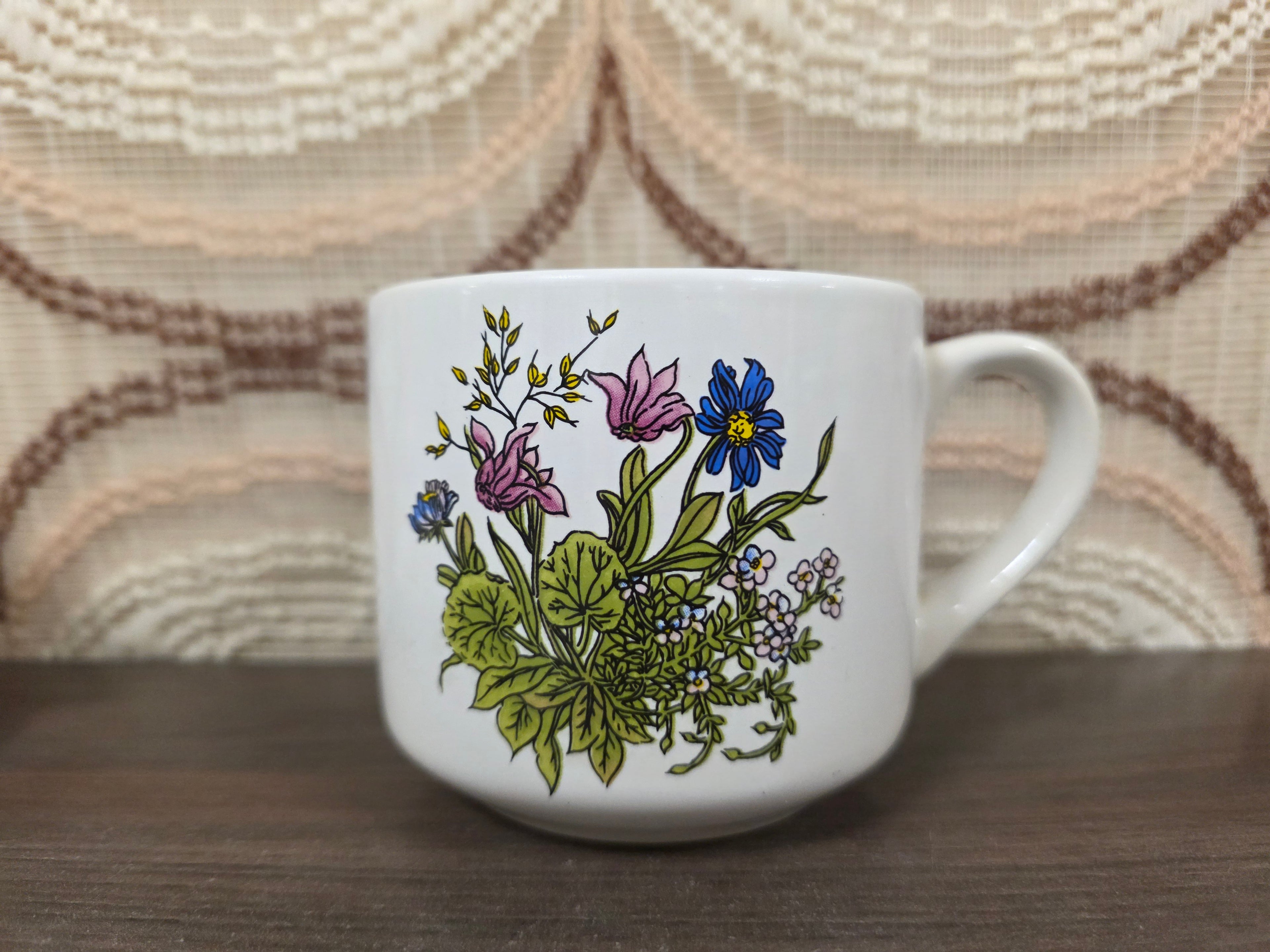 Vintage mok met bloemenprint 8 cm hoog