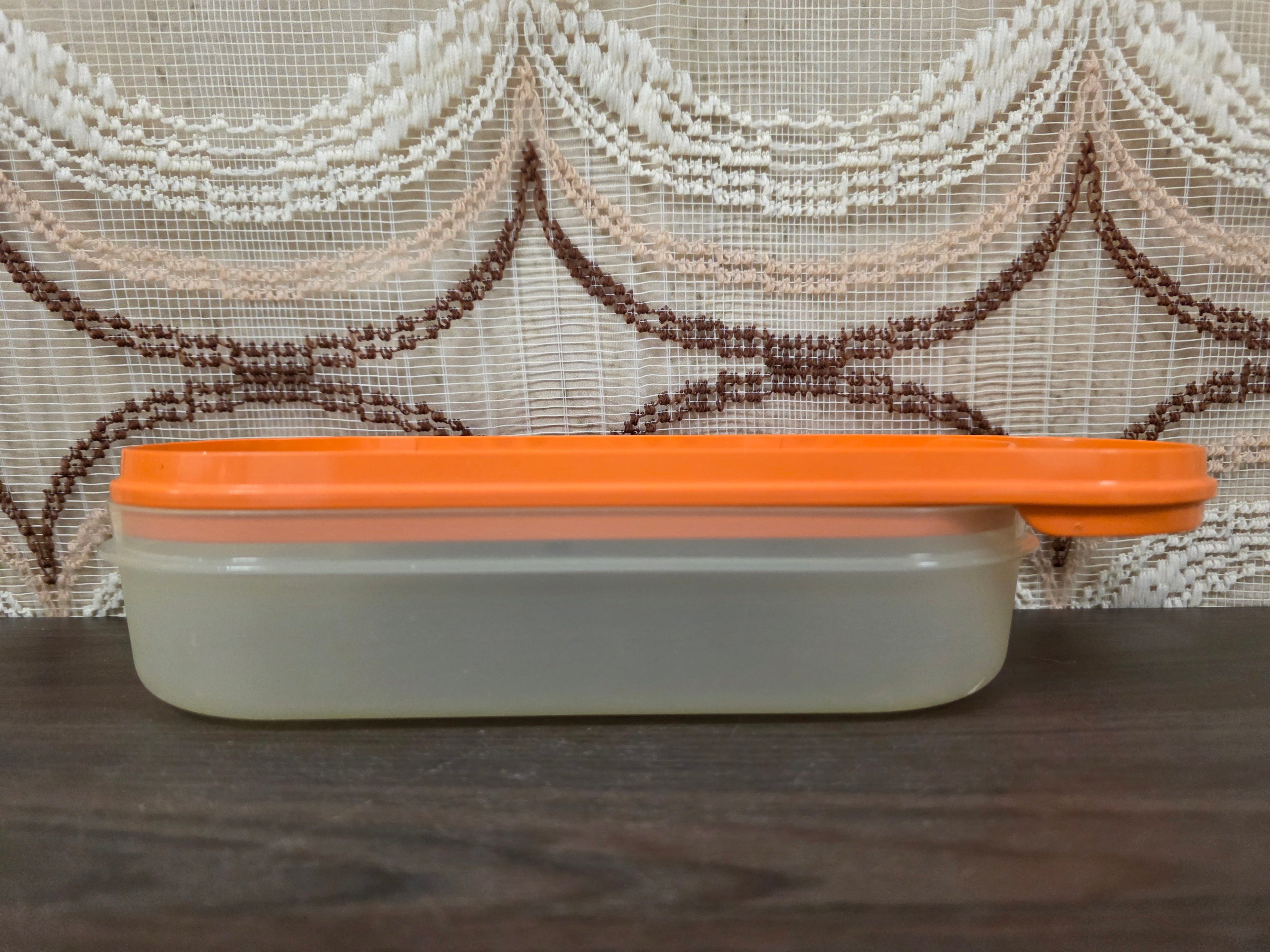 Tupperware rasppaardje met metalen rasp geel deksel