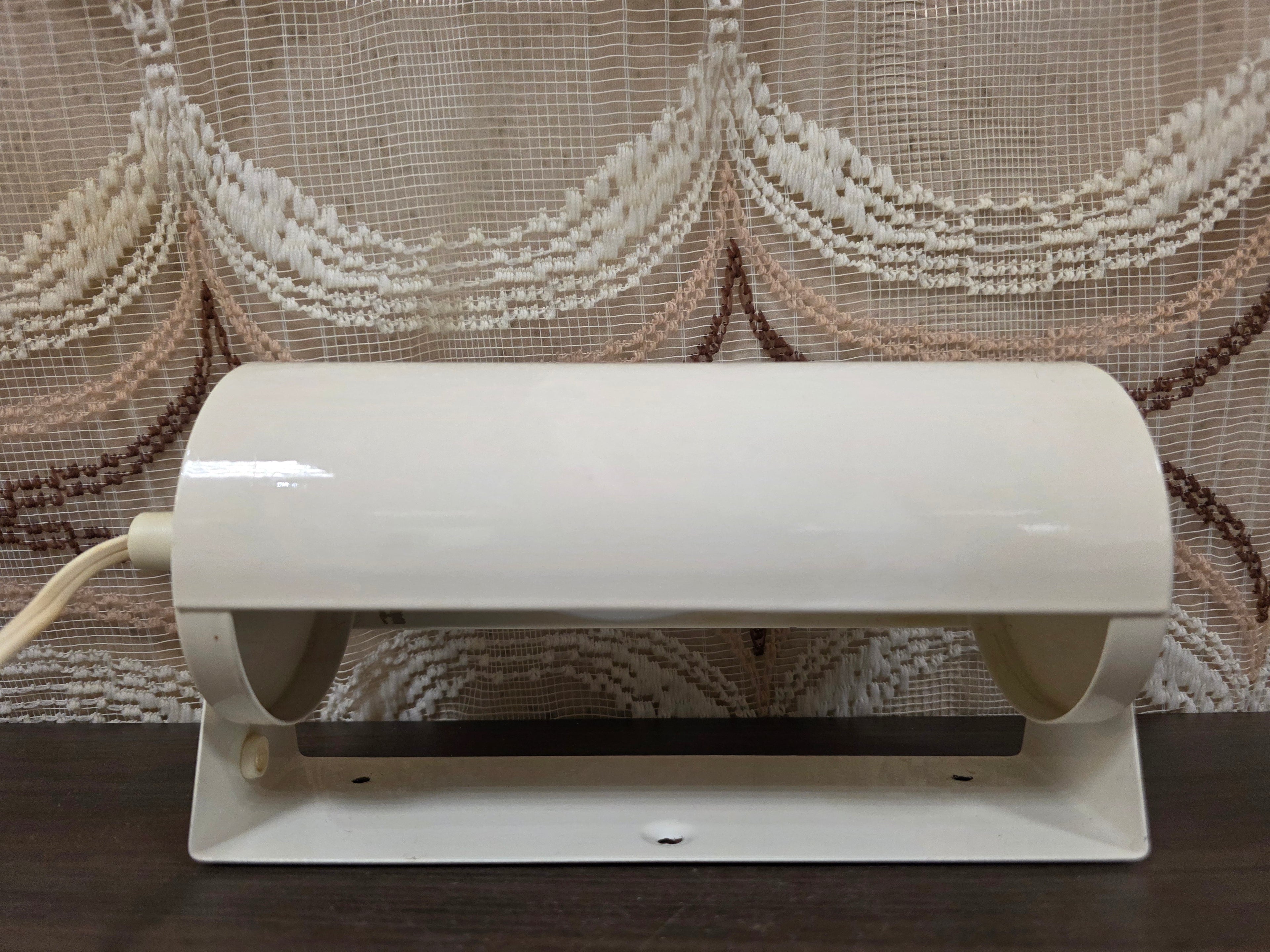 Ikea LOD V413 metalen wandlamp wit