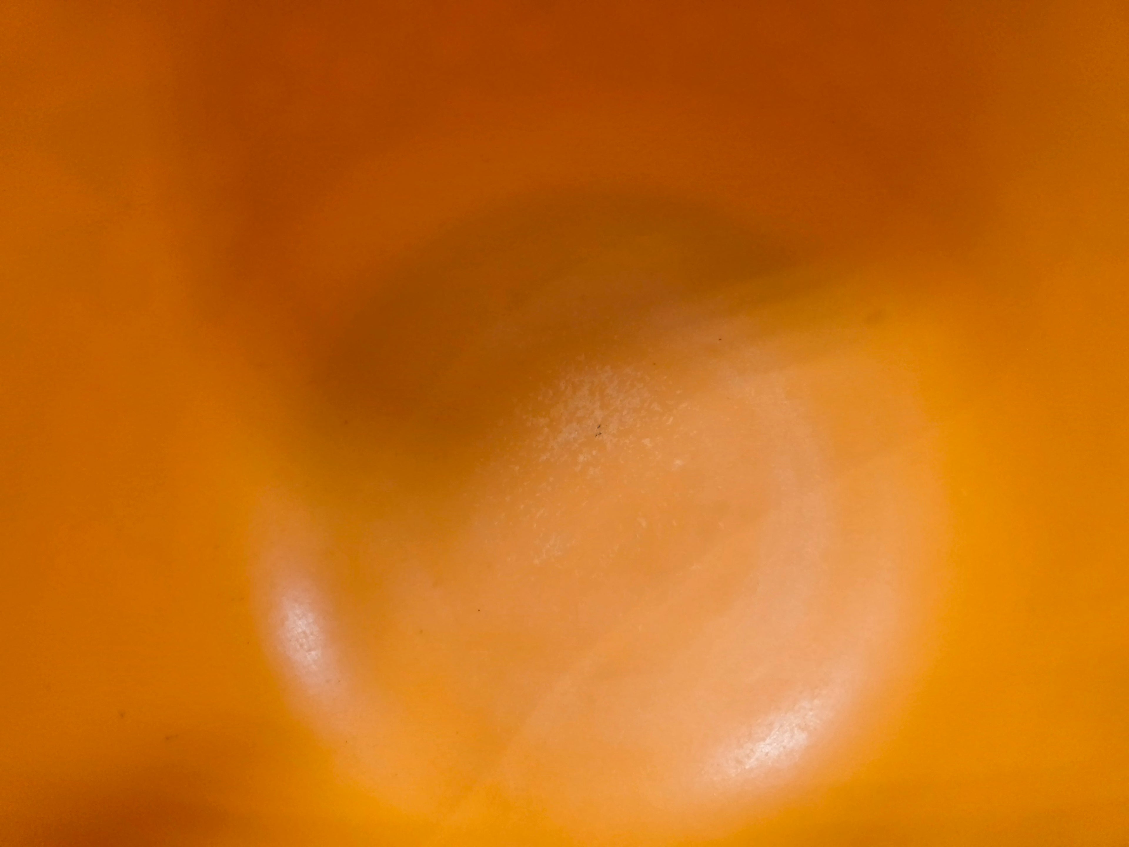 Emsa beslagkom jaren 70 oranje met bessen decor