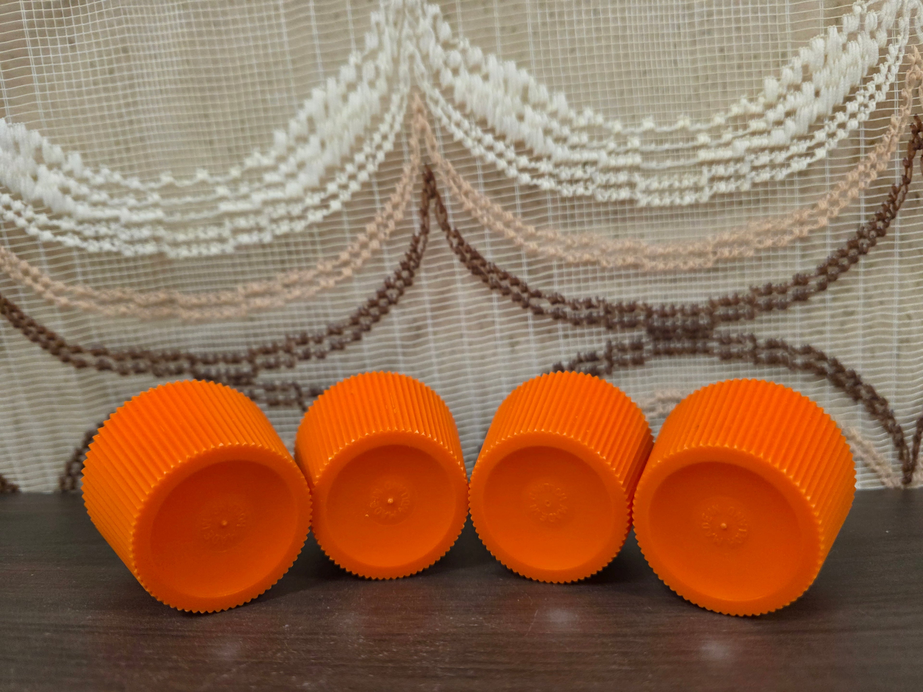 Vintage eierdopjes oranje Turkstra